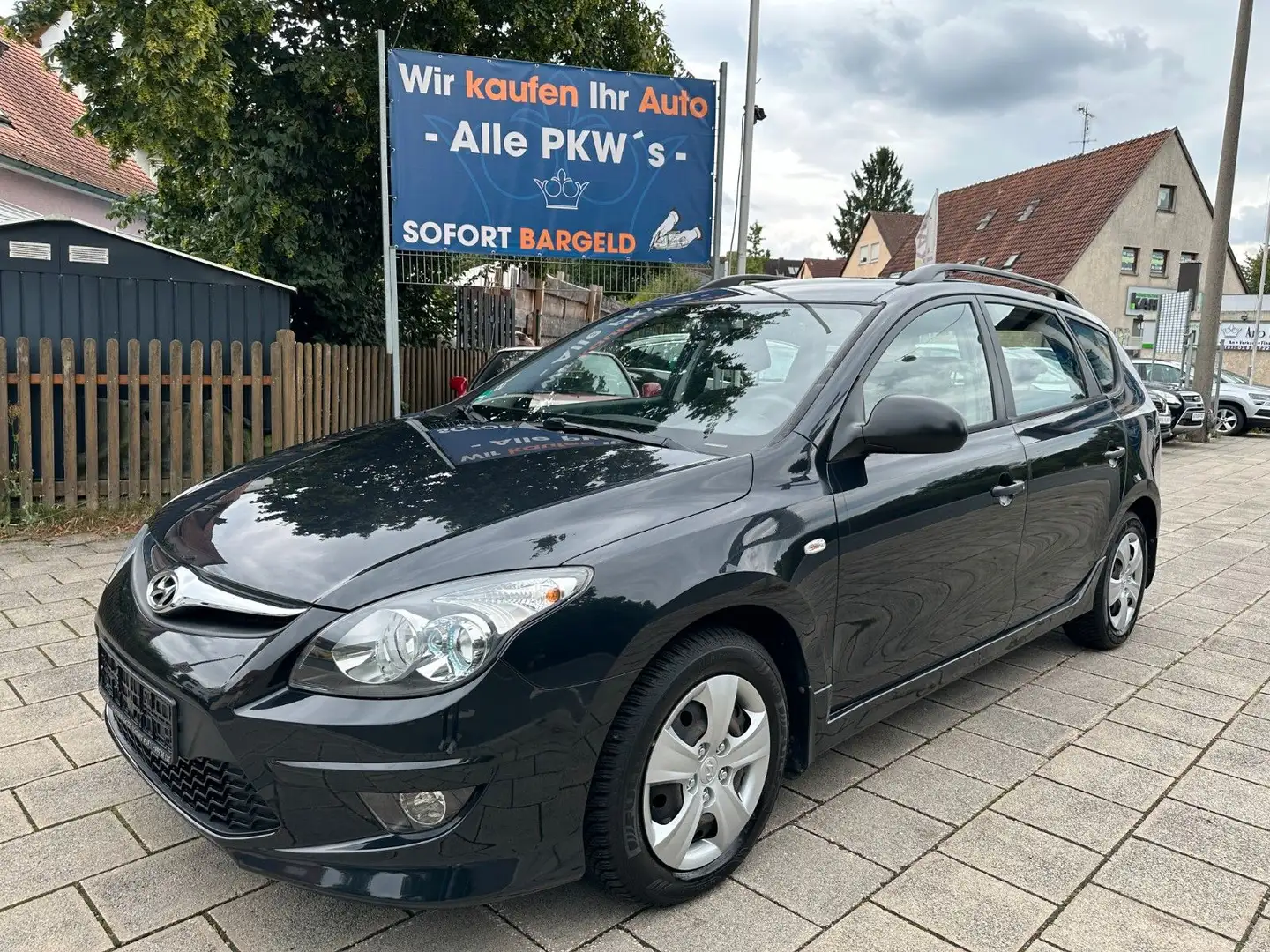 Hyundai i30 CW 1.4 Comfort 1 HAND/KLIMA/USB - 1
