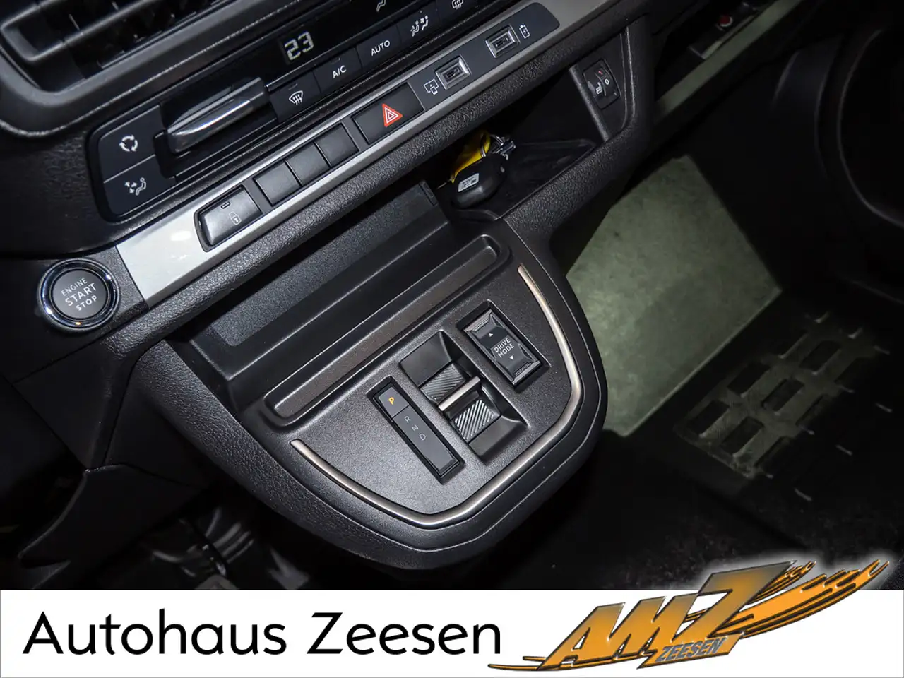 Citroen Spacetourer Plus XL 2.2 180 EAT8 KAMERA PDC 11