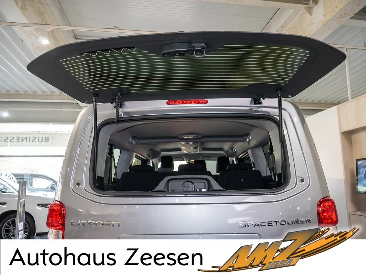 Citroen Spacetourer Plus XL 2.2 180 EAT8 KAMERA PDC 17