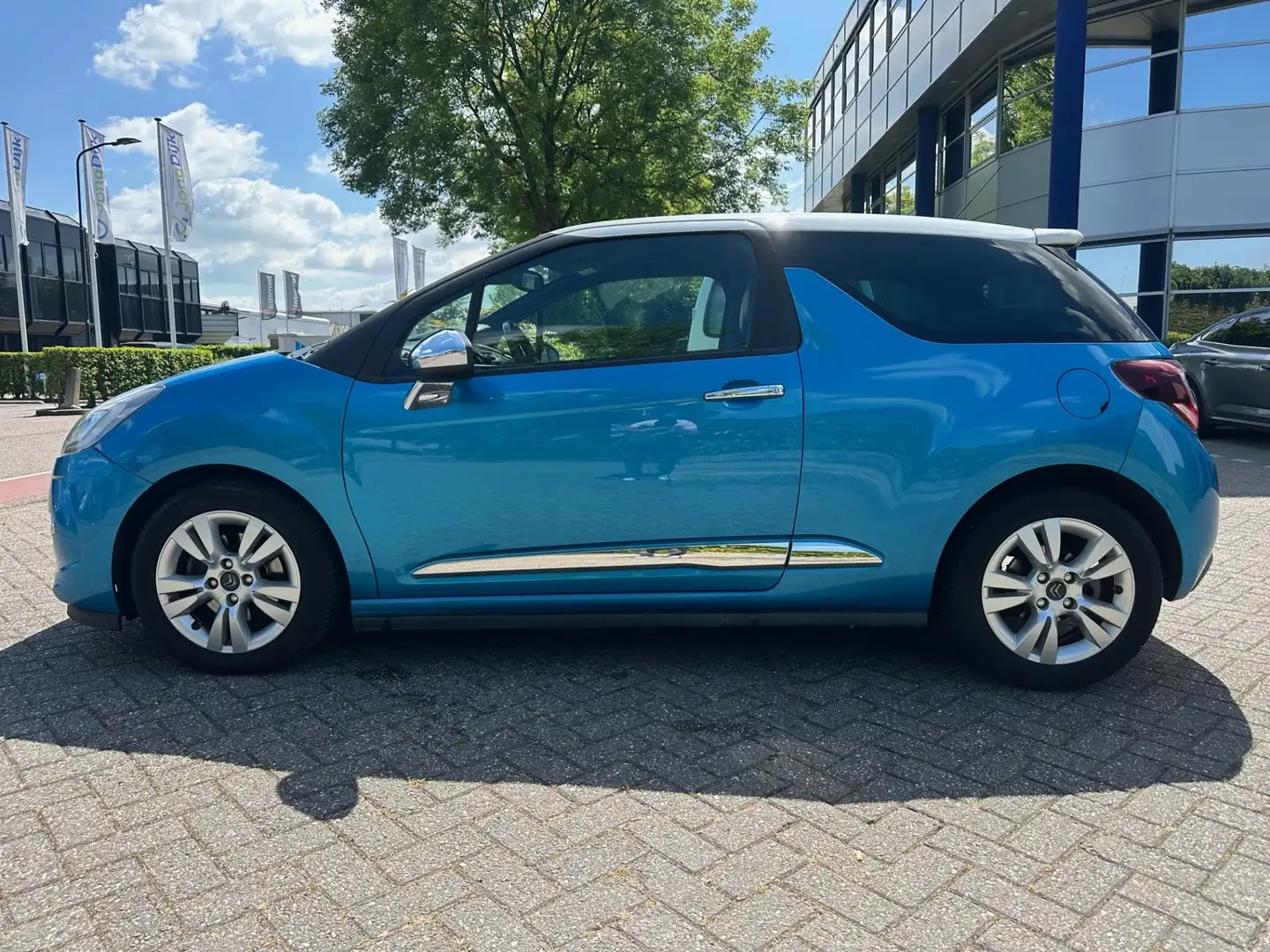 Citroen DS3 1.6 THP Turbo 165pk Niebieski - 2