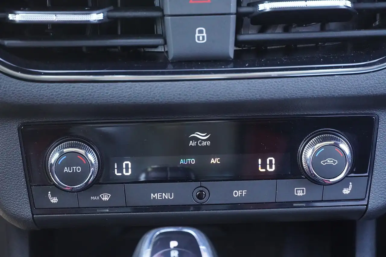 Skoda Kamiq 1.5 Monte Carlo Klimaaut. LED Navi Keyless, миниатюра 20