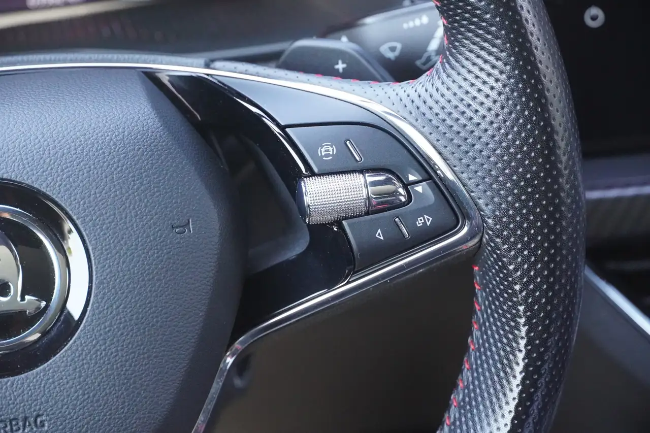 Skoda Kamiq 1.5 Monte Carlo Klimaaut. LED Navi Keyless, миниатюра 16