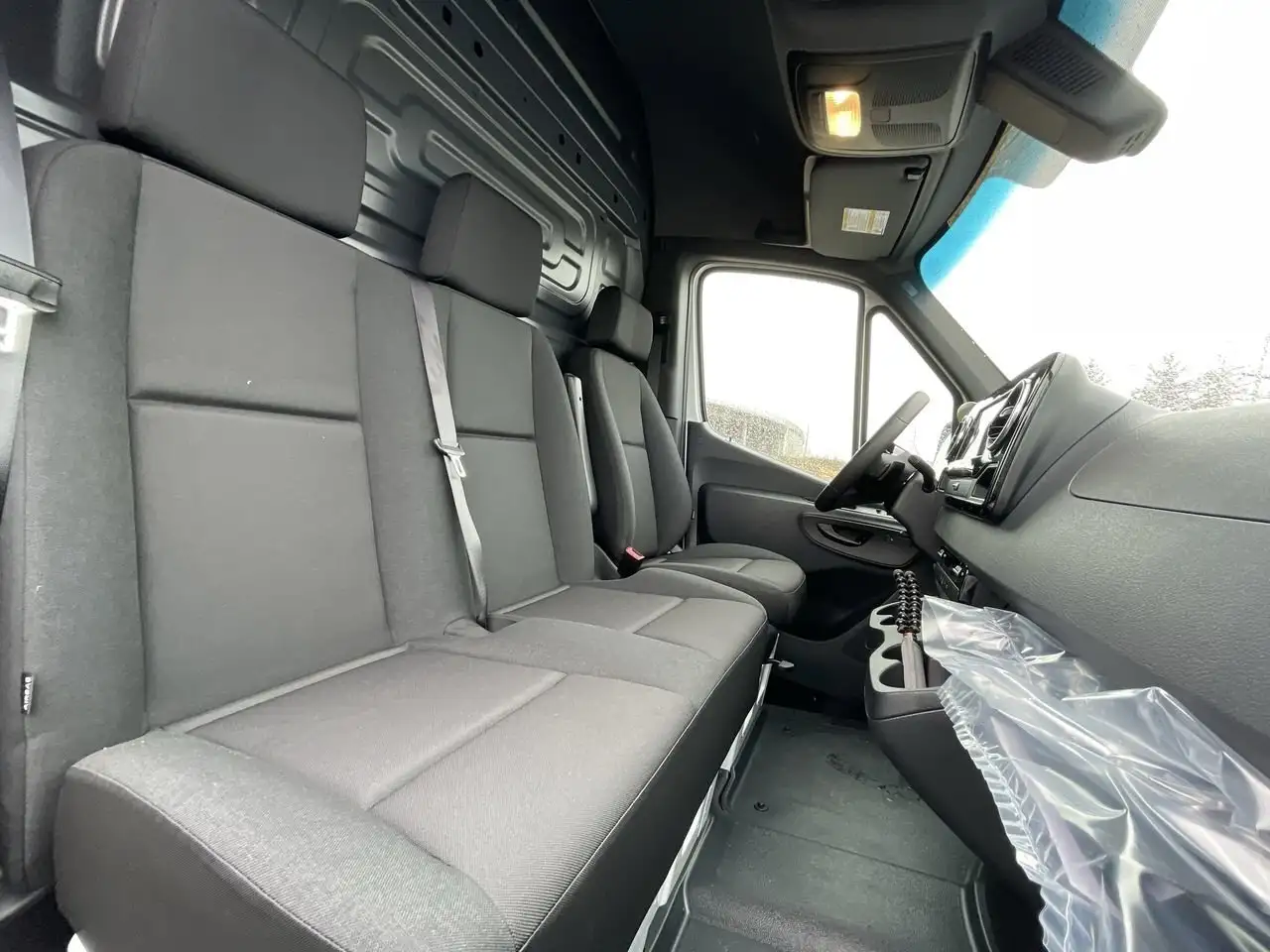 Mercedes-Benz Sprinter снимка Mercedes-Benz Sprinter