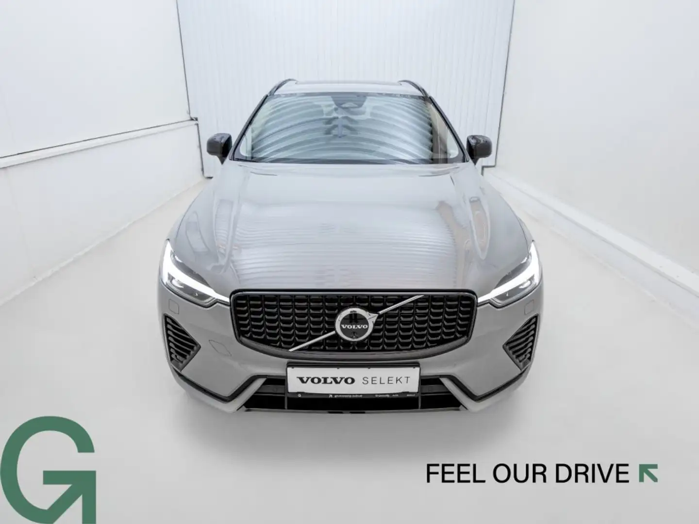 Volvo XC60 Recharge Plus, T6 AWD Plug-in Hybrid, Elektrisch/Benzin, Dar Grau - 2