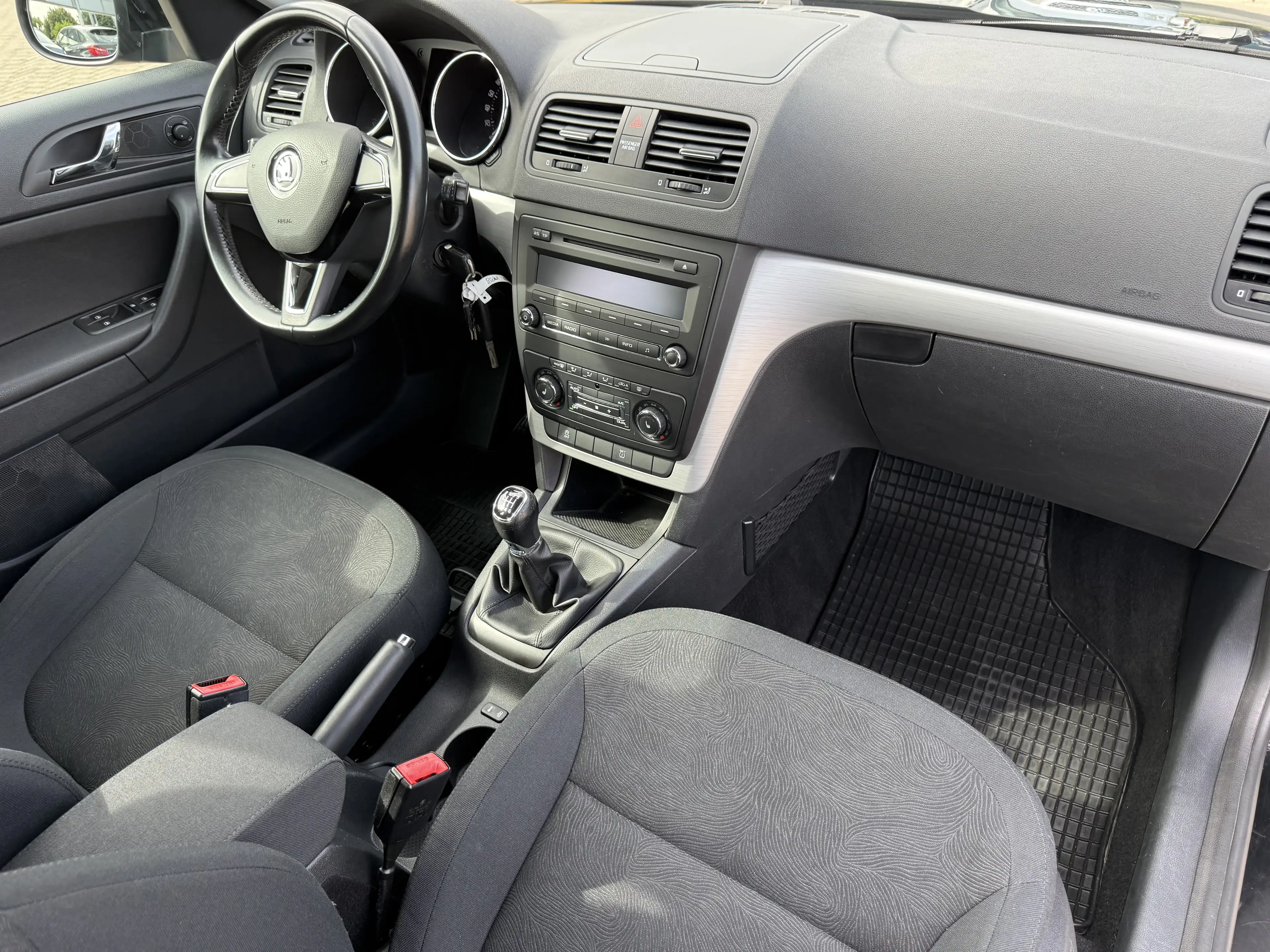 Skoda Yeti Ambition/AHK... — photo 15