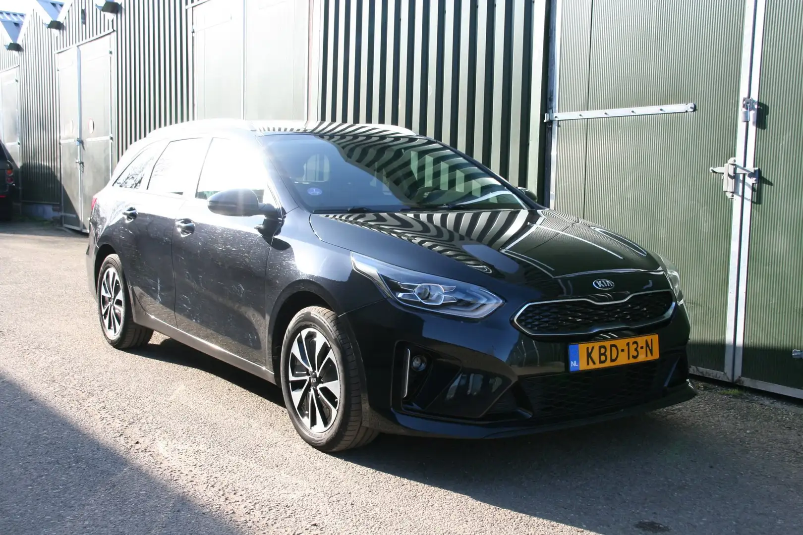 Kia Ceed SW / cee'd SW Sportswagon 1.6 GDI PHEV DynamicPlusLine, AIRCO, N Zwart - 2