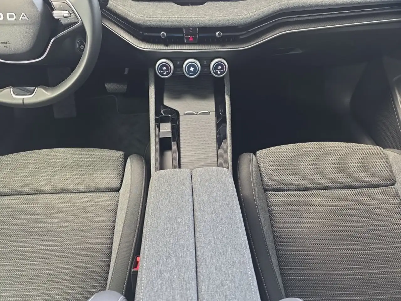 Skoda Superb Combi 2,0TDI DSG Navi/DCC/ACC/Kamera/Sitzhz., миниатюра 13