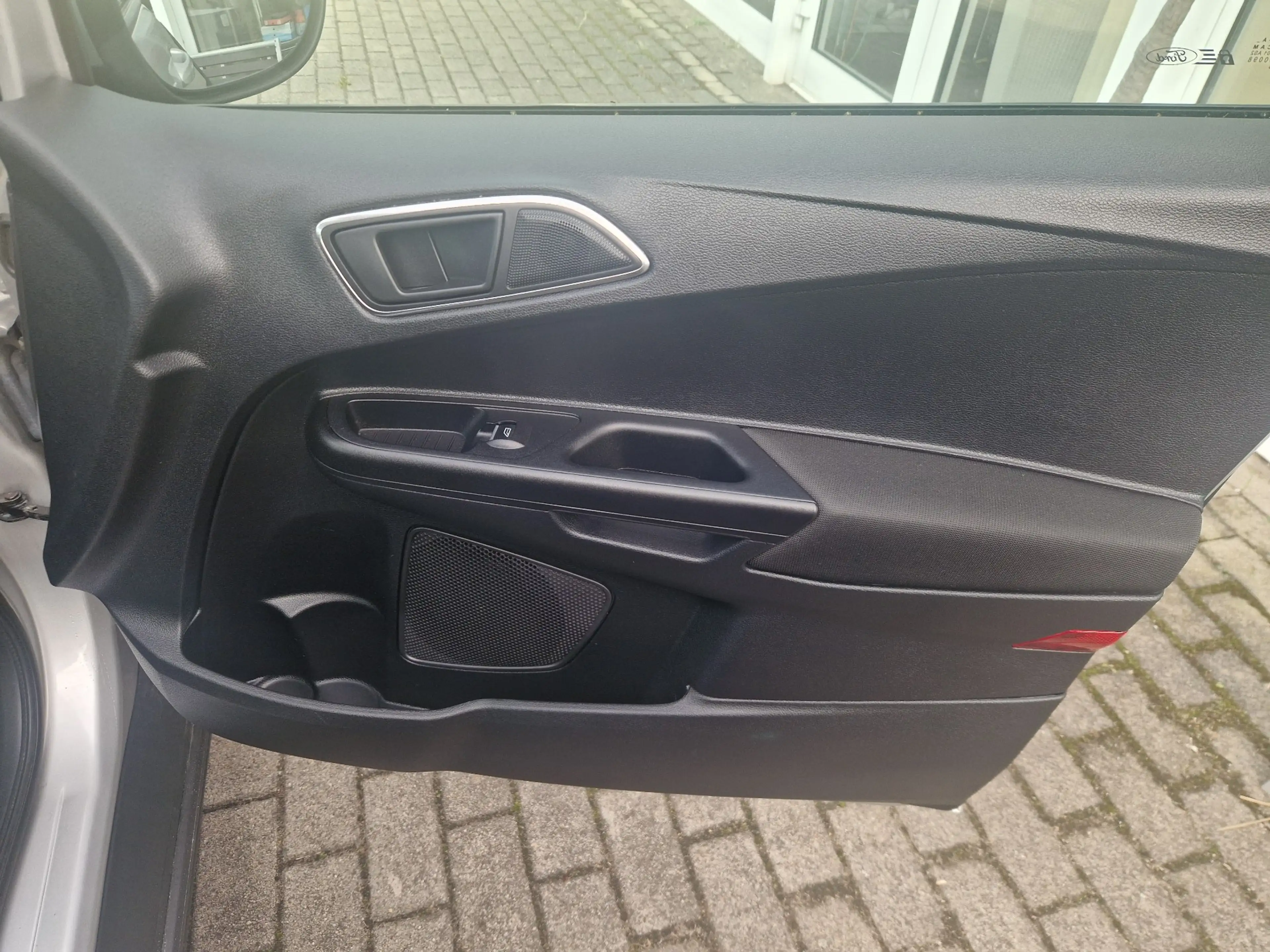 Ford B-Max B-MAX 1.6 Automatik -- Navigation+Klima+Multi-Leder-Lenk+PDC -- — photo 8