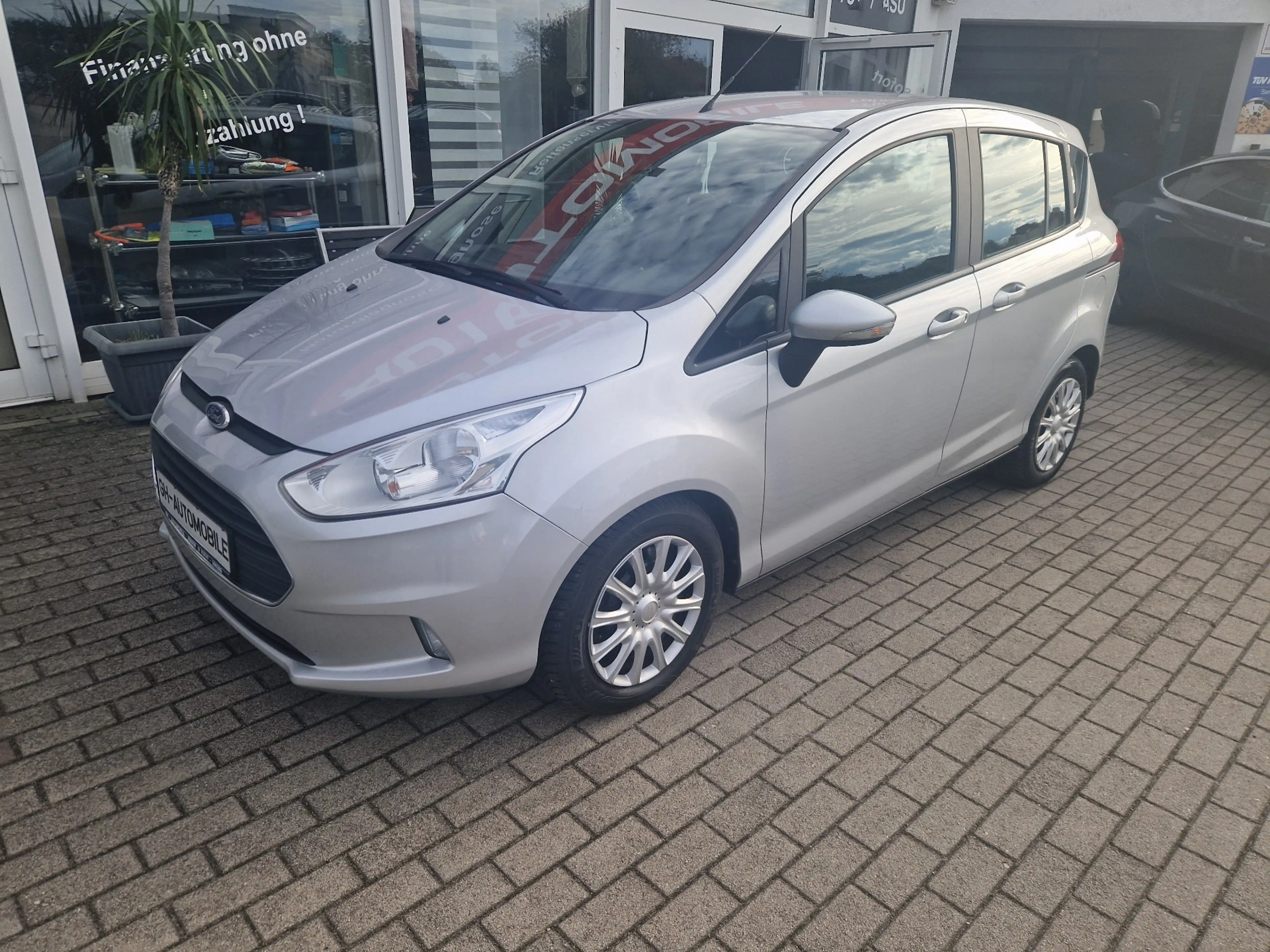 Ford B-Max B-MAX 1.6 Automatik -- Navigation+Klima+Multi-Leder-Lenk+PDC --