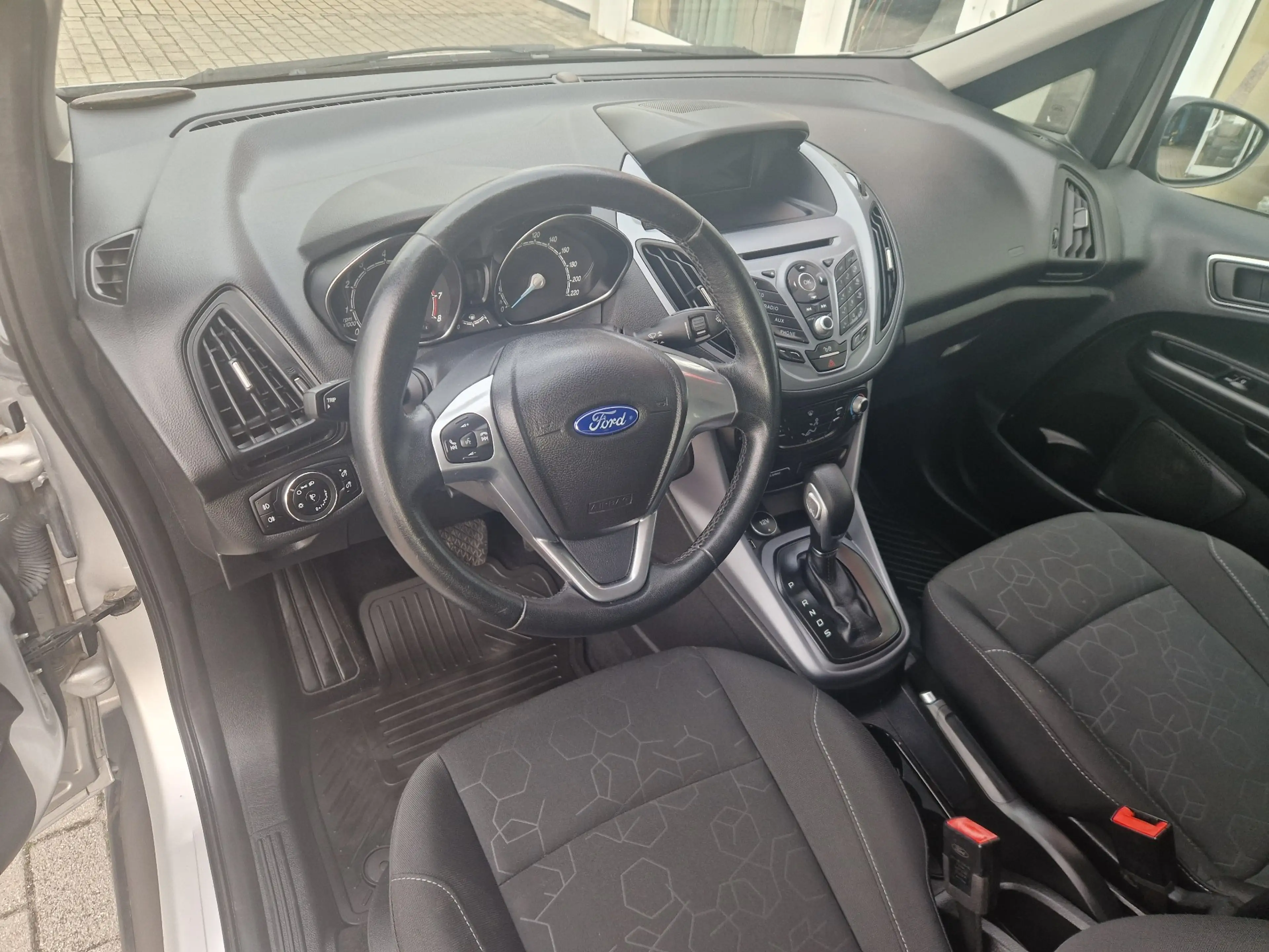 Ford B-Max B-MAX 1.6 Automatik -- Navigation+Klima+Multi-Leder-Lenk+PDC -- — photo 6