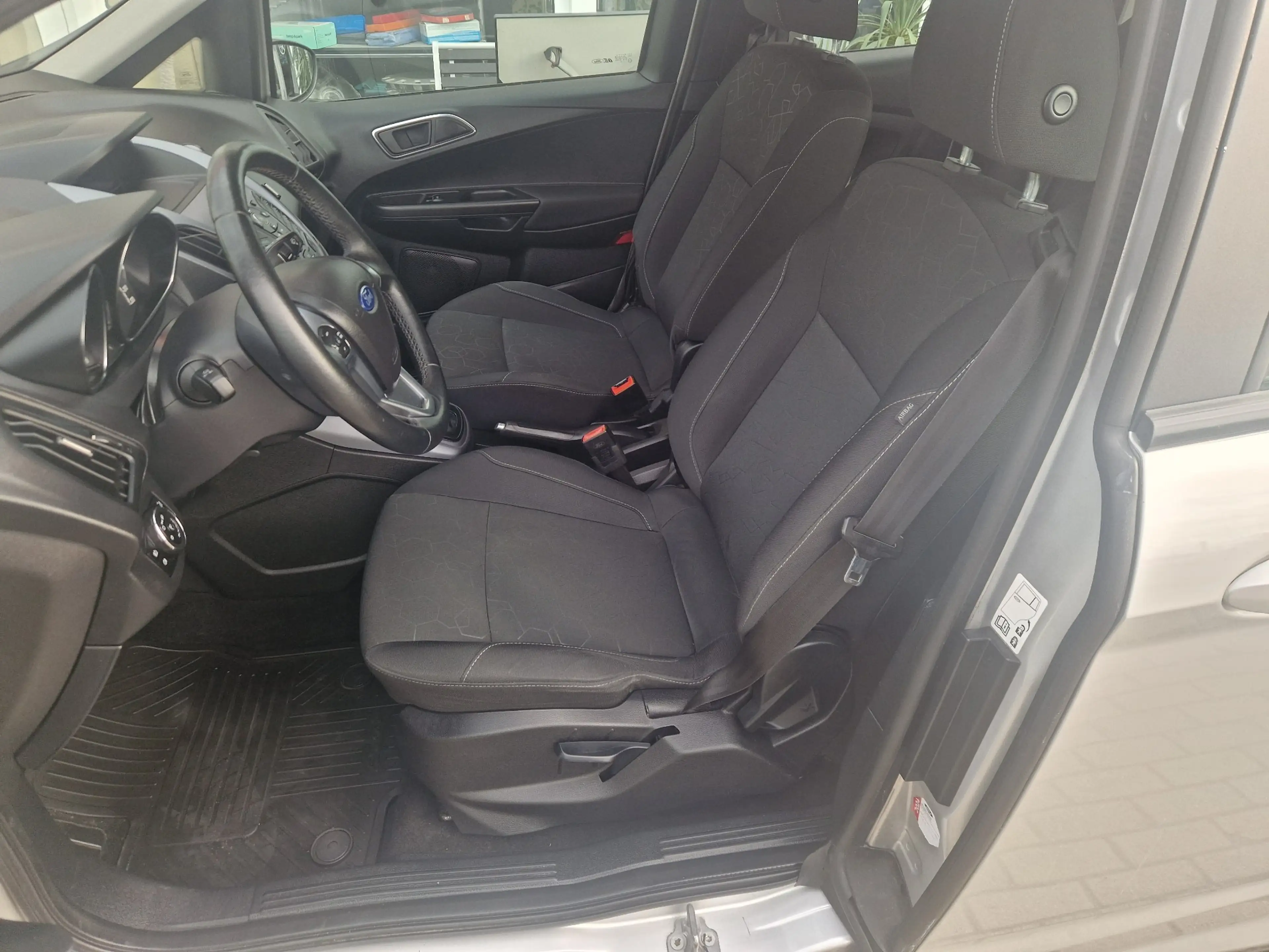 Ford B-Max B-MAX 1.6 Automatik -- Navigation+Klima+Multi-Leder-Lenk+PDC -- — photo 5