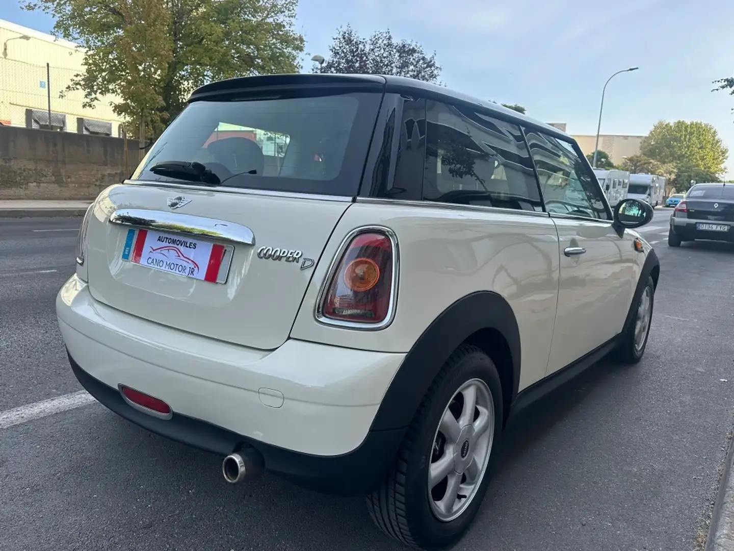 MINI Cooper D Wit - 2