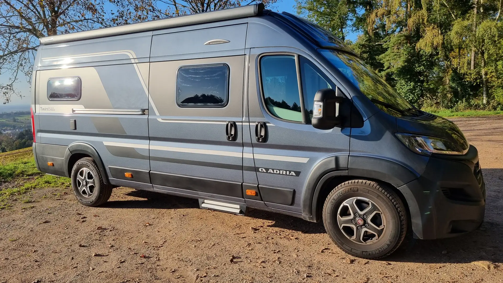 Fiat Ducato ADRIA TWIN Supreme 640 SGX 180 PS Automatik AHK Grau - 2