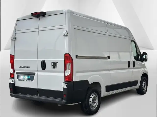 Fiat Ducato view 3