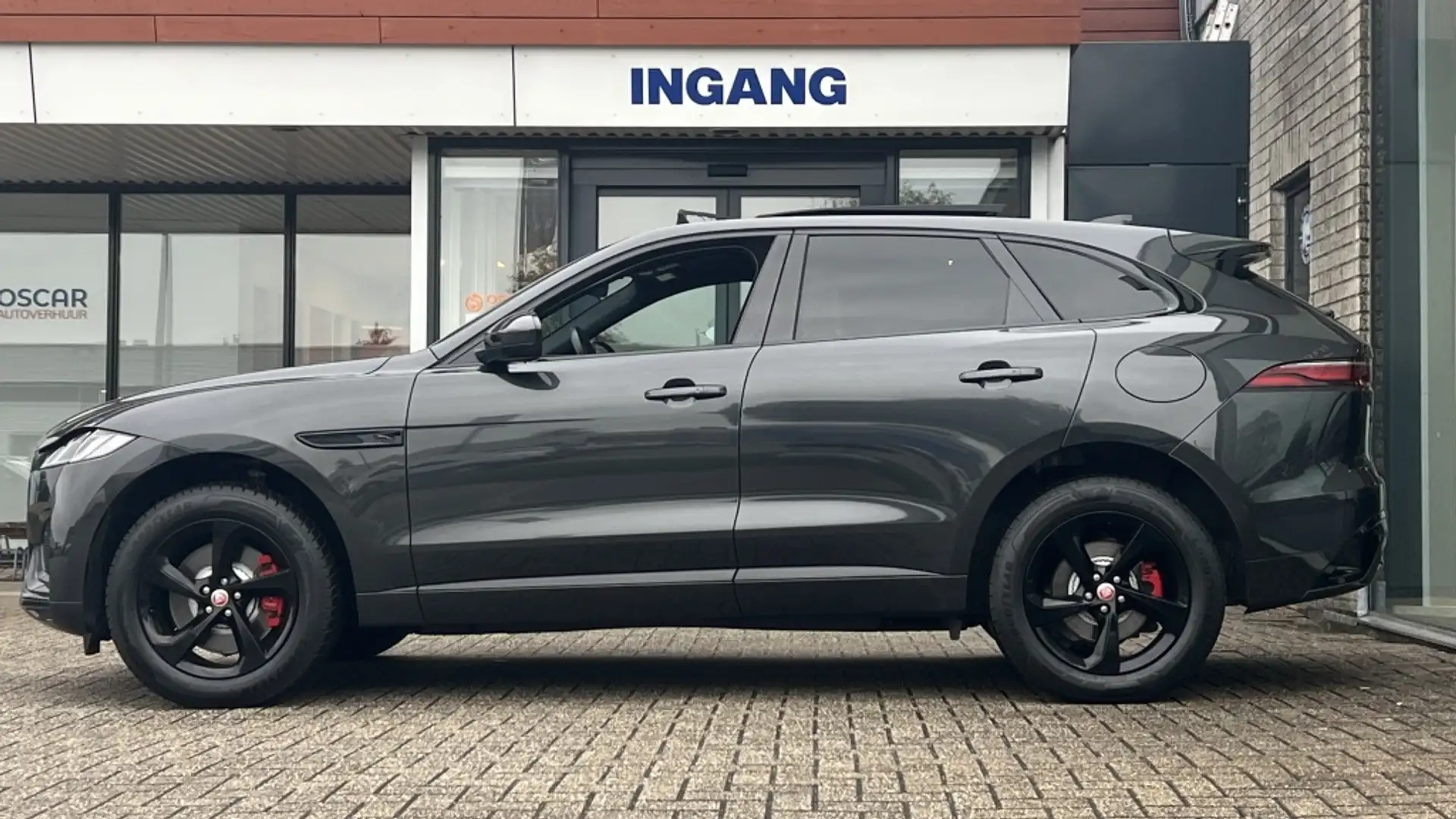 Jaguar F-Pace 2.0 P400e R-Dyn. SE | Head-Up | Pano | Leer | Came Grijs - 2