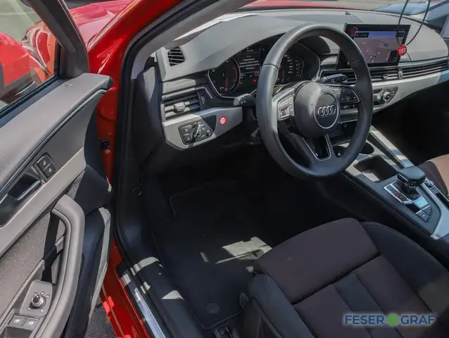 Audi A4 view 12