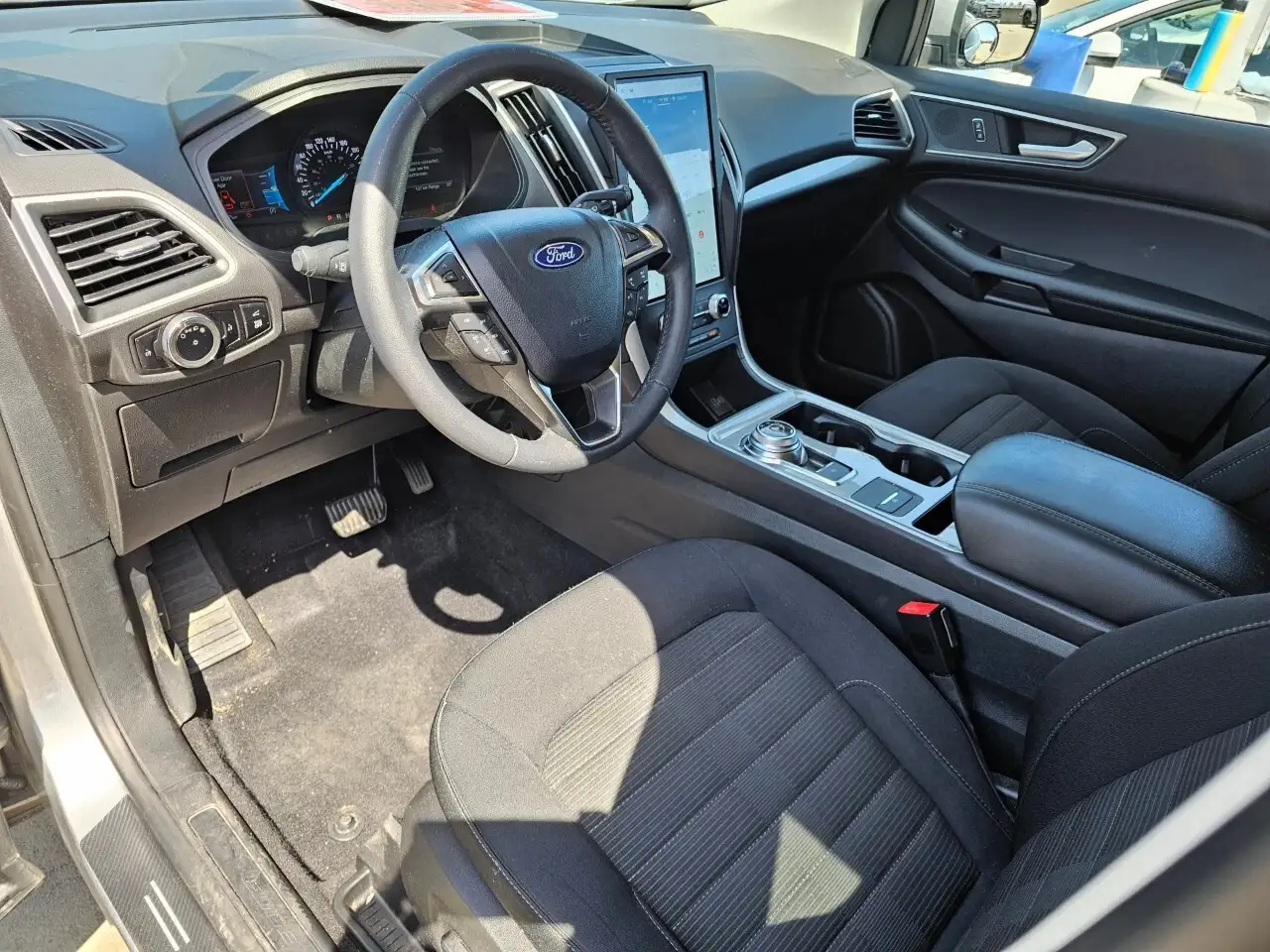 Ford Edge photo Ford Edge