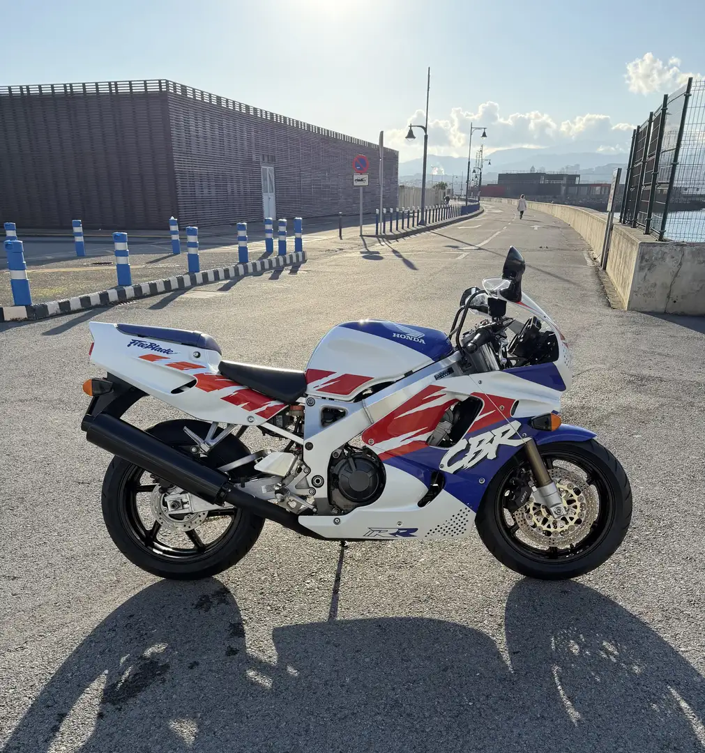 Honda CBR 900 Fireblade SC28 Blanco - 1