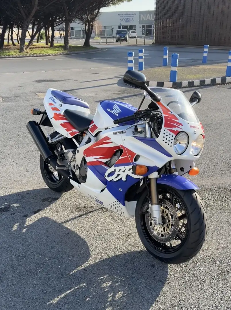 Honda CBR 900 Fireblade SC28 Blanco - 2