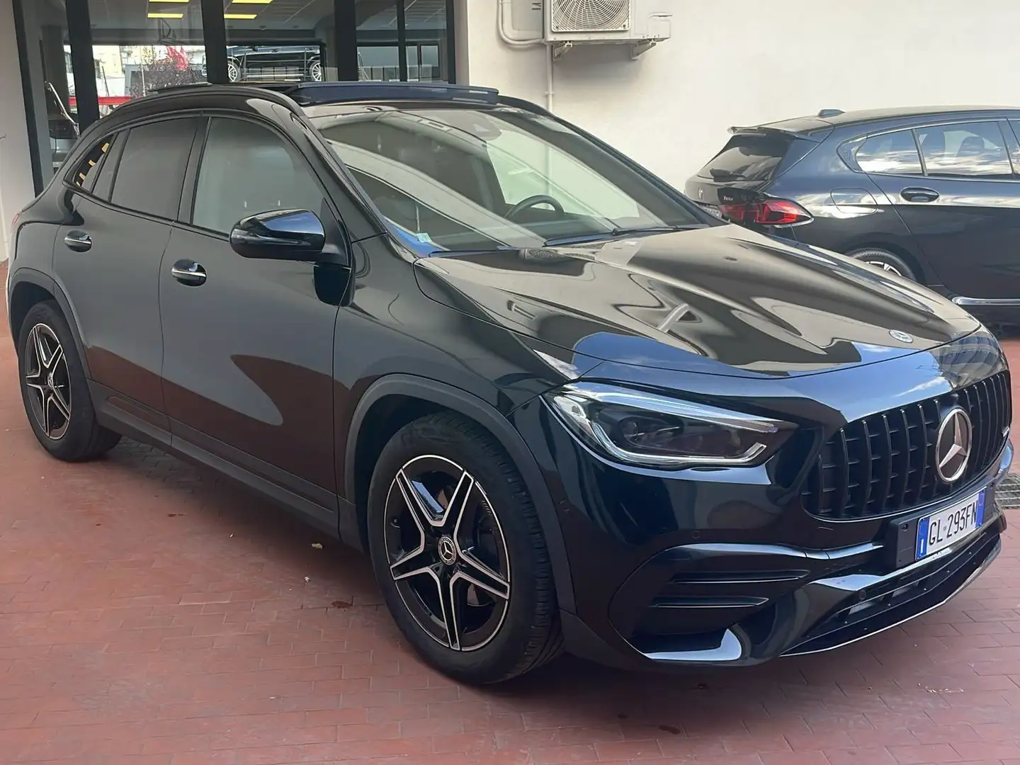 Mercedes-Benz GLA 200 GLA-H247 2020 d Premium auto Nero - 2