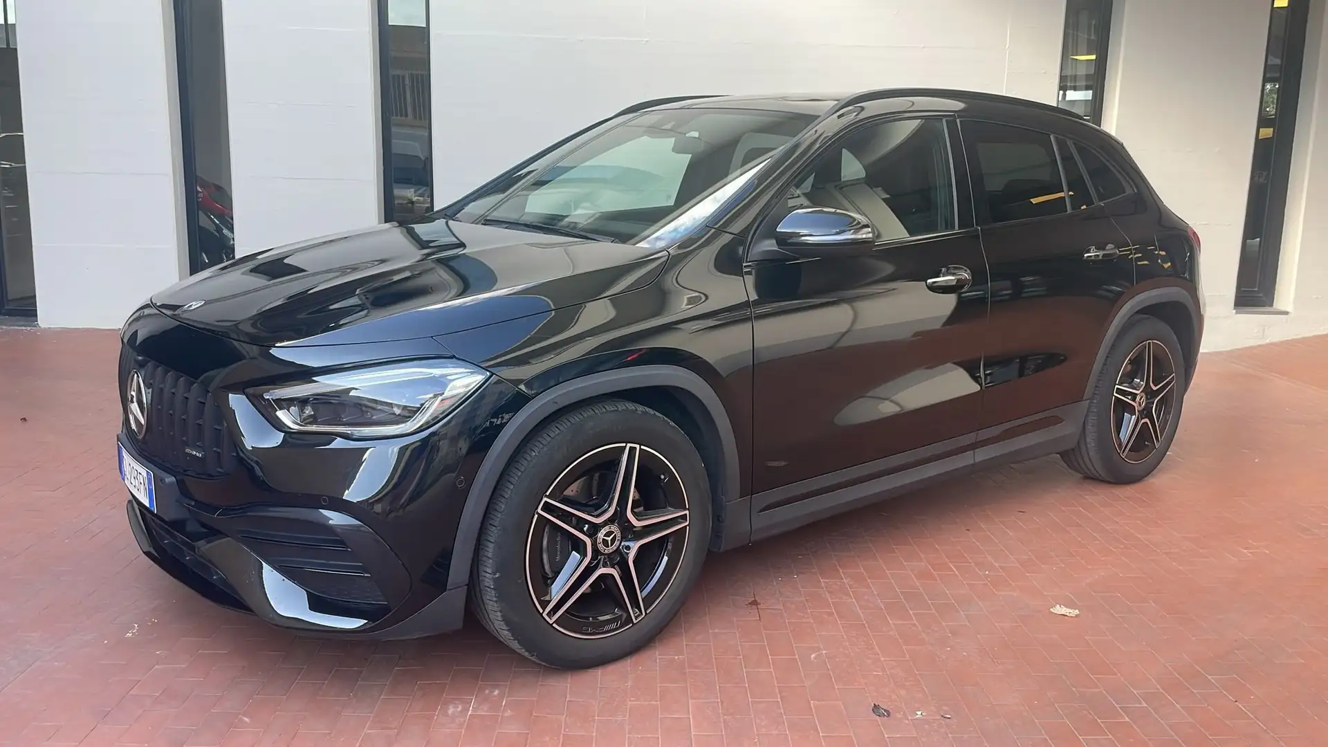 Mercedes-Benz GLA 200 GLA-H247 2020 d Premium auto Nero - 1