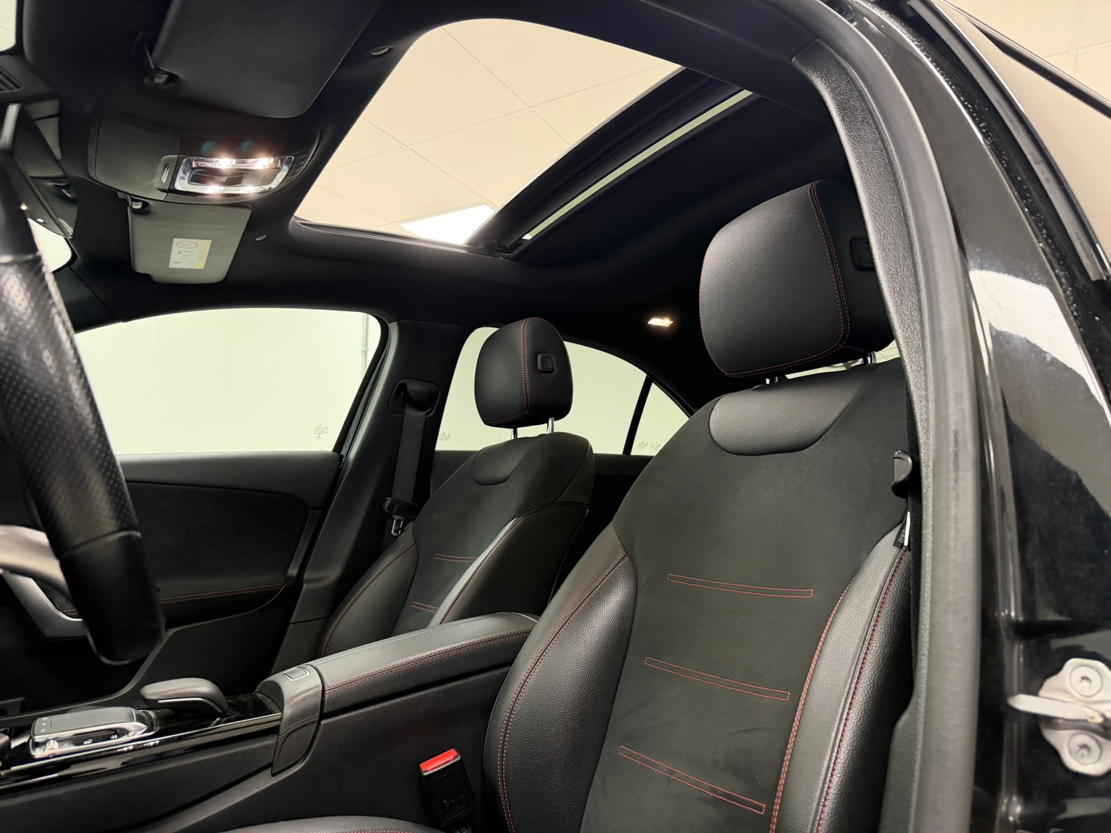 Mercedes-Benz A 180 AMG Line Night | Panoramadak | Widescreen | Camera — photo 5