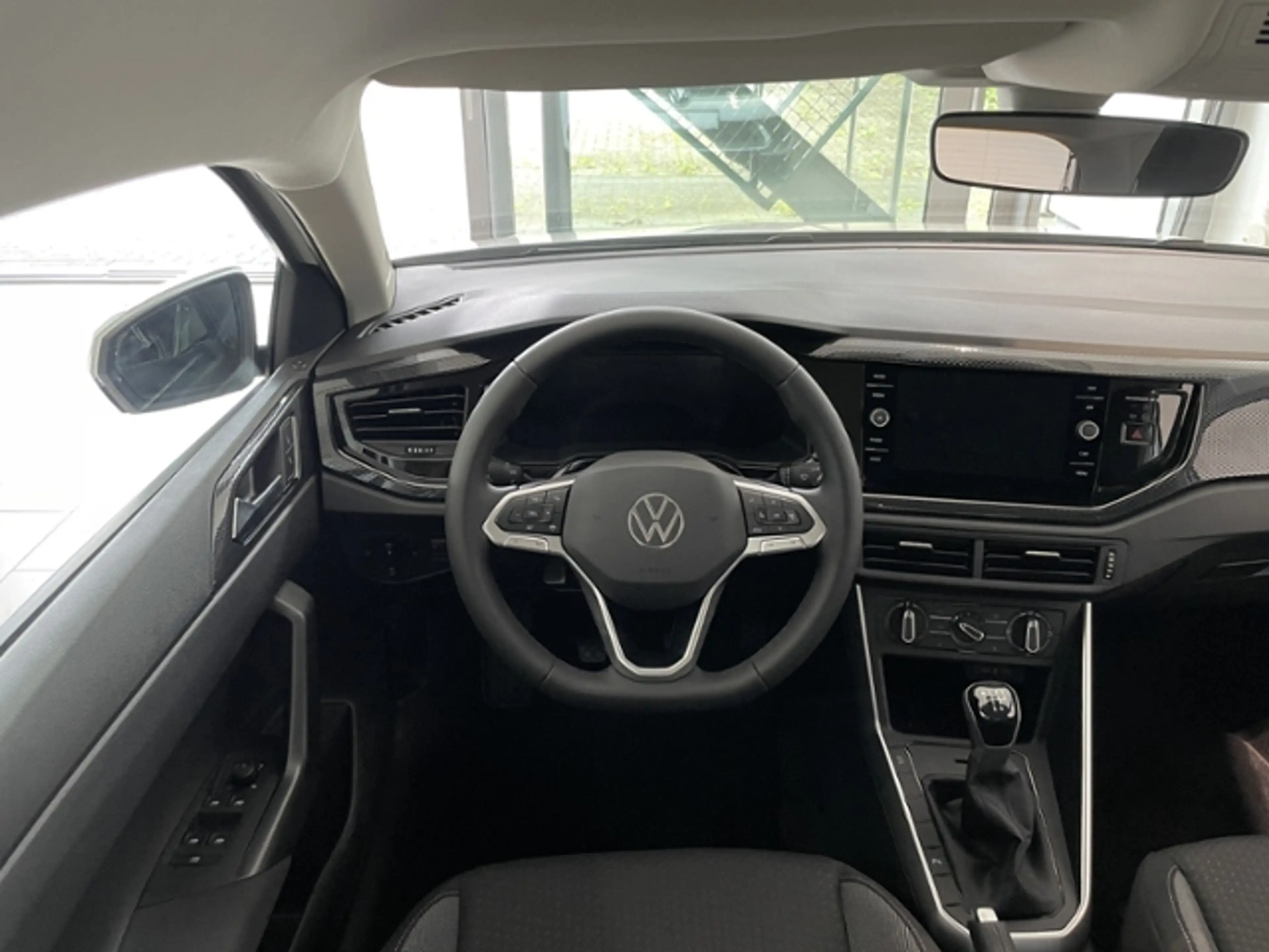 Volkswagen Polo 1.0 Life +ALLWETTER+KLIMA+ — photo 9