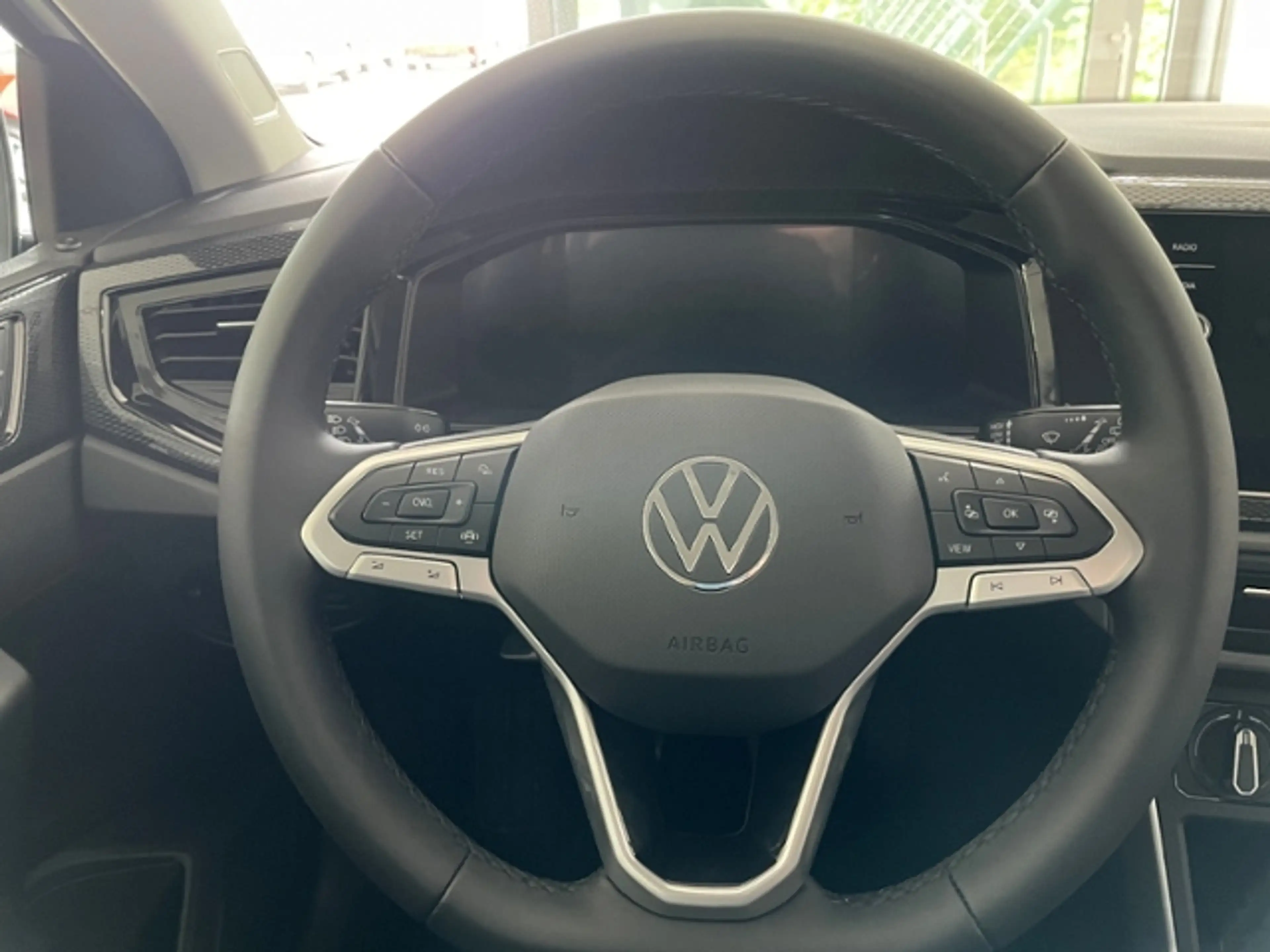 Volkswagen Polo 1.0 Life +ALLWETTER+KLIMA+ — photo 10