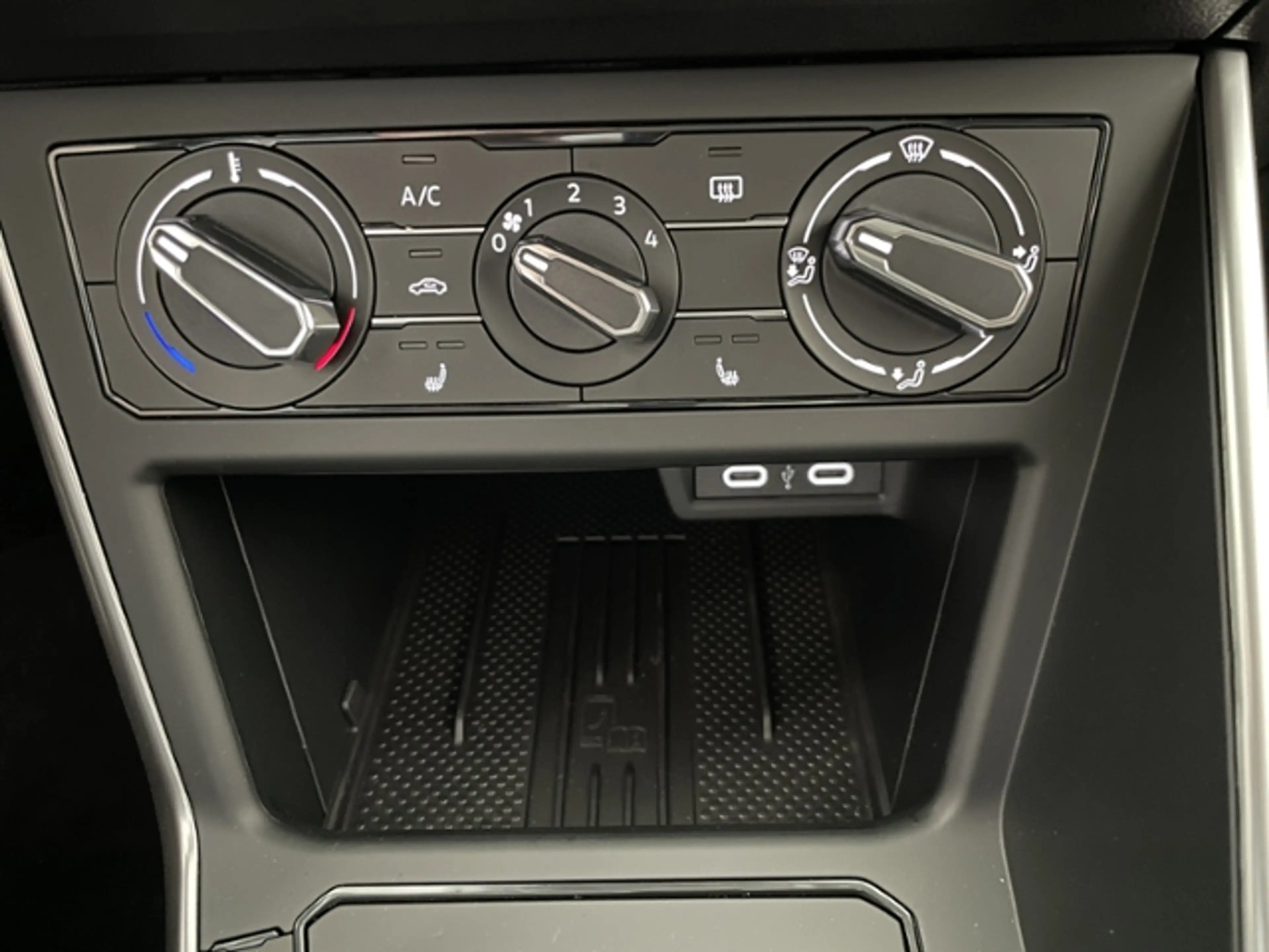Volkswagen Polo 1.0 Life +ALLWETTER+KLIMA+ — photo 15