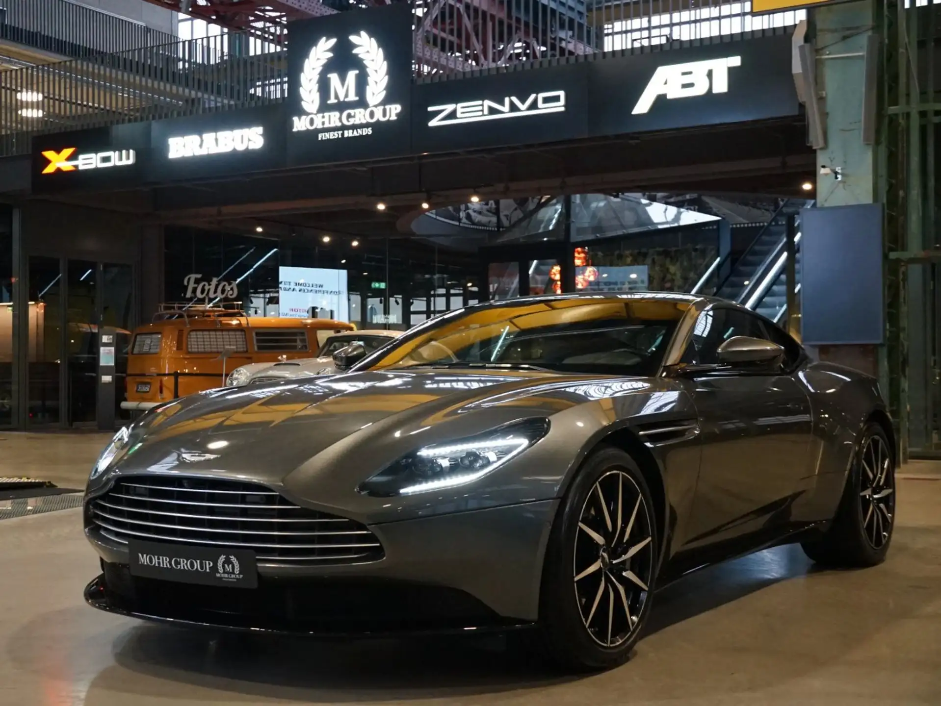 애스턴마틴 DB11 V8 2020 은색 사진 1