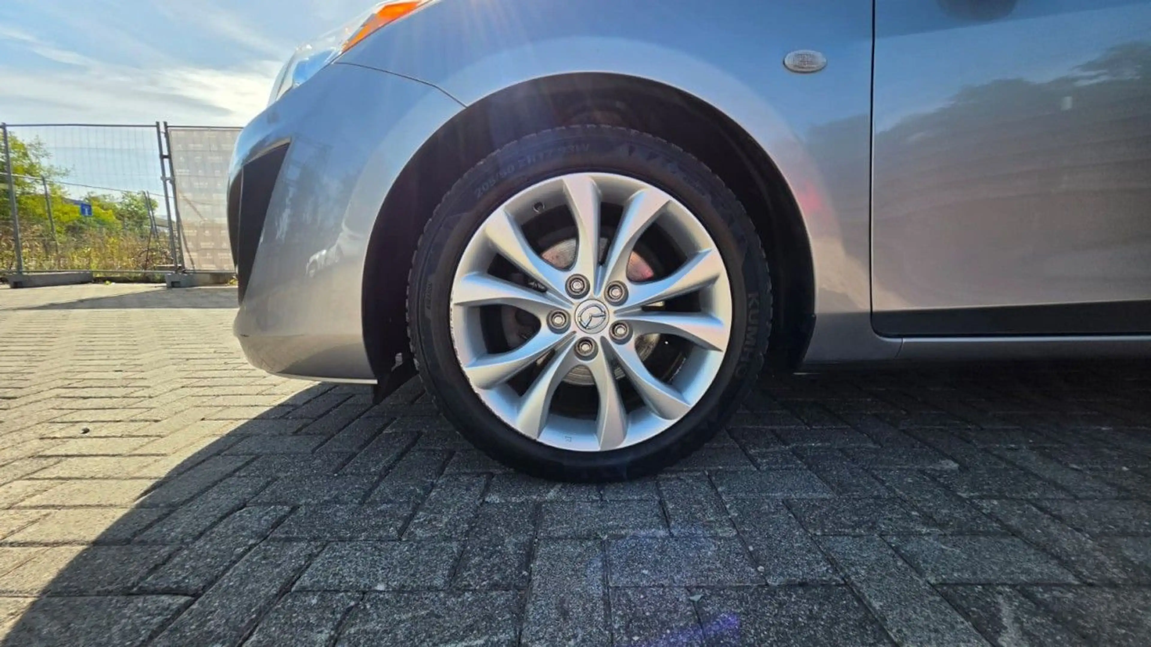 Mazda 3 1.6 MZR 90th Anniversary PDC SHZ TEMPOM KLIMA — photo 15