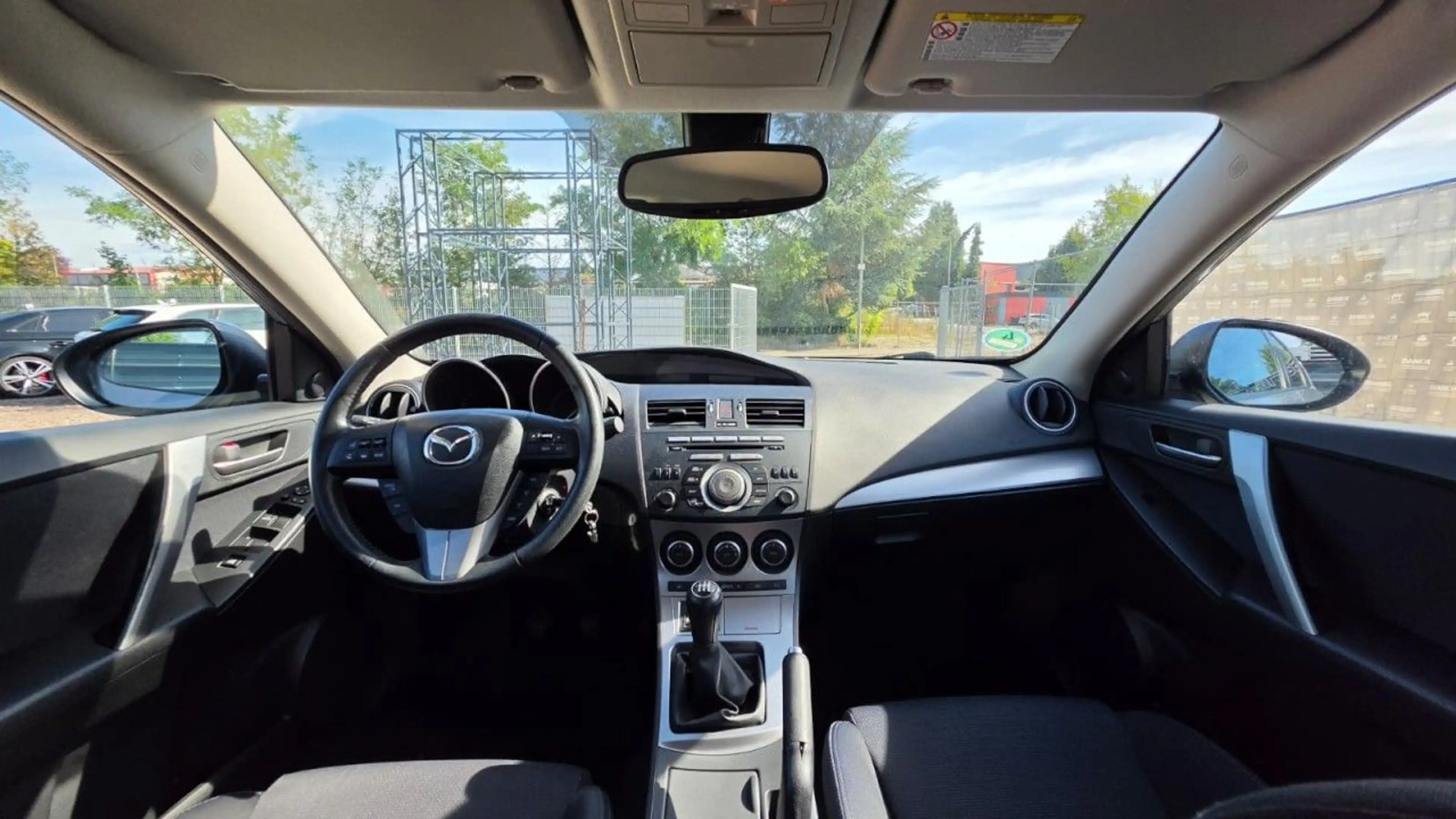 Mazda 3 1.6 MZR 90th Anniversary PDC SHZ TEMPOM KLIMA — photo 9