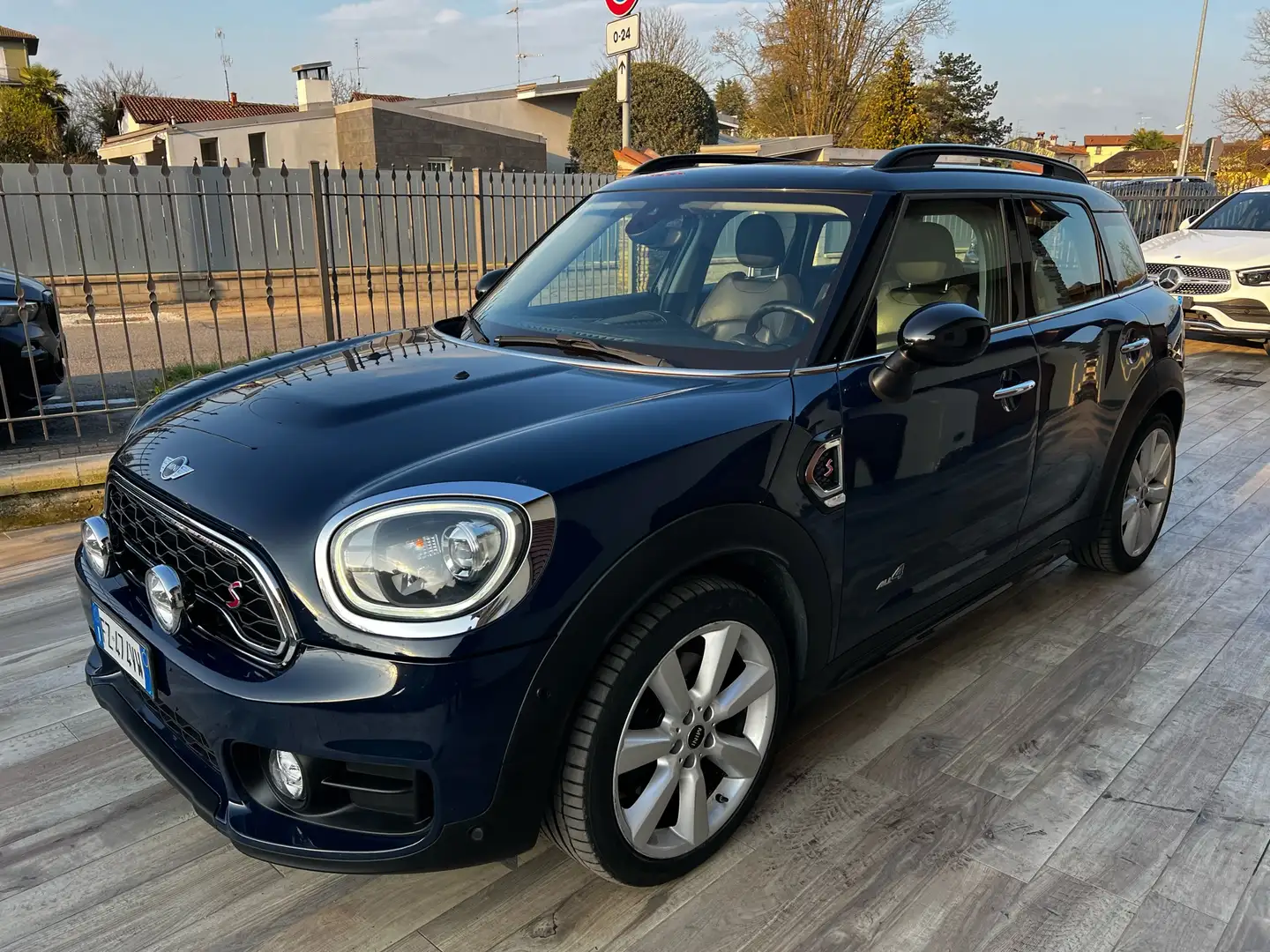 MINI Cooper SD Countryman 2.0 Hype all4 auto DOPPIO TRENO GOMME Modrá - 2