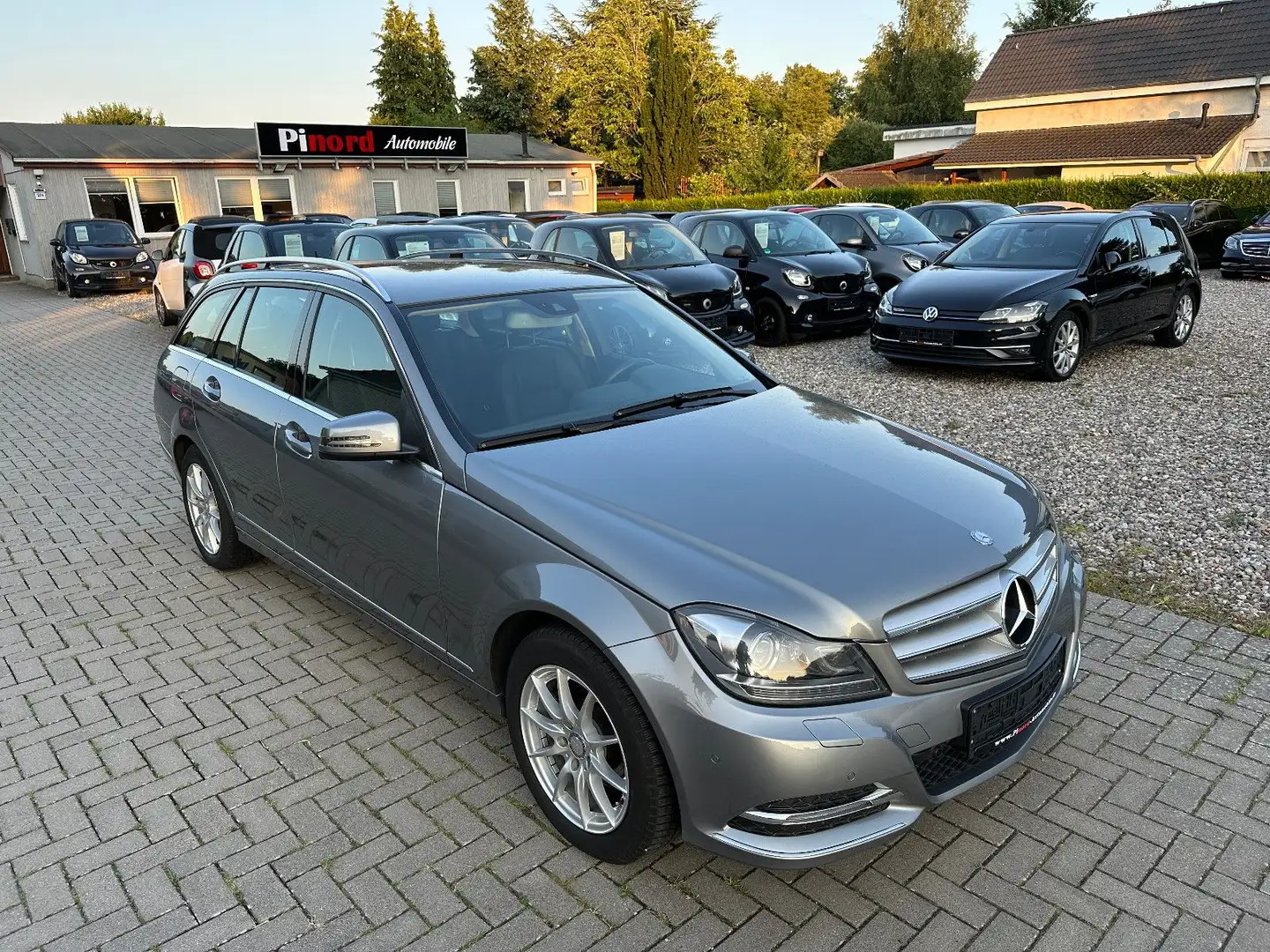 Mercedes-Benz C 200 T CGI Avantgarde LED-NAVI-XENON-MEMORY Silber - 1