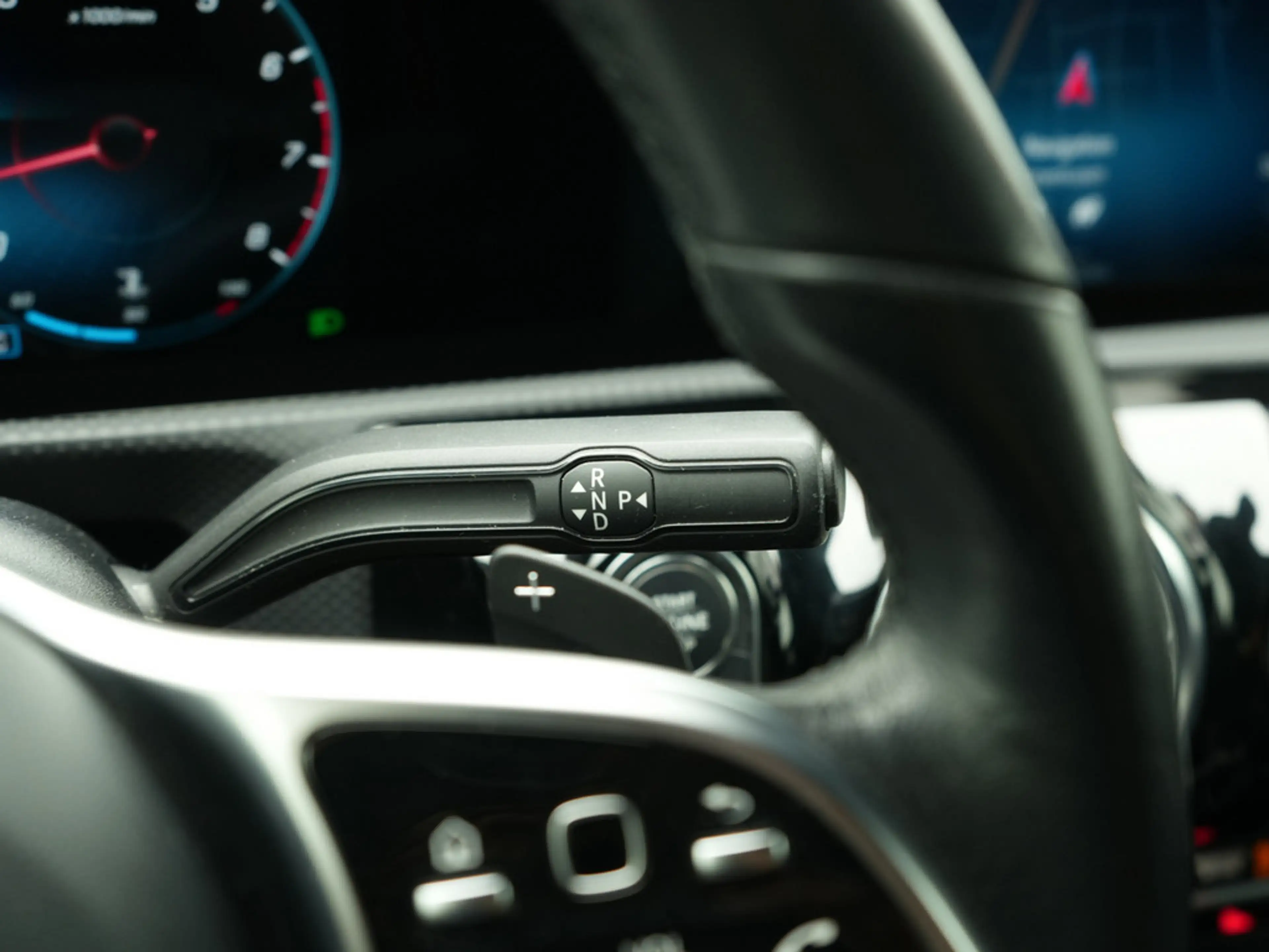 Mercedes-Benz A 180 Progressive NAVI KAM SHZ LED PTS KLIMA — photo 13