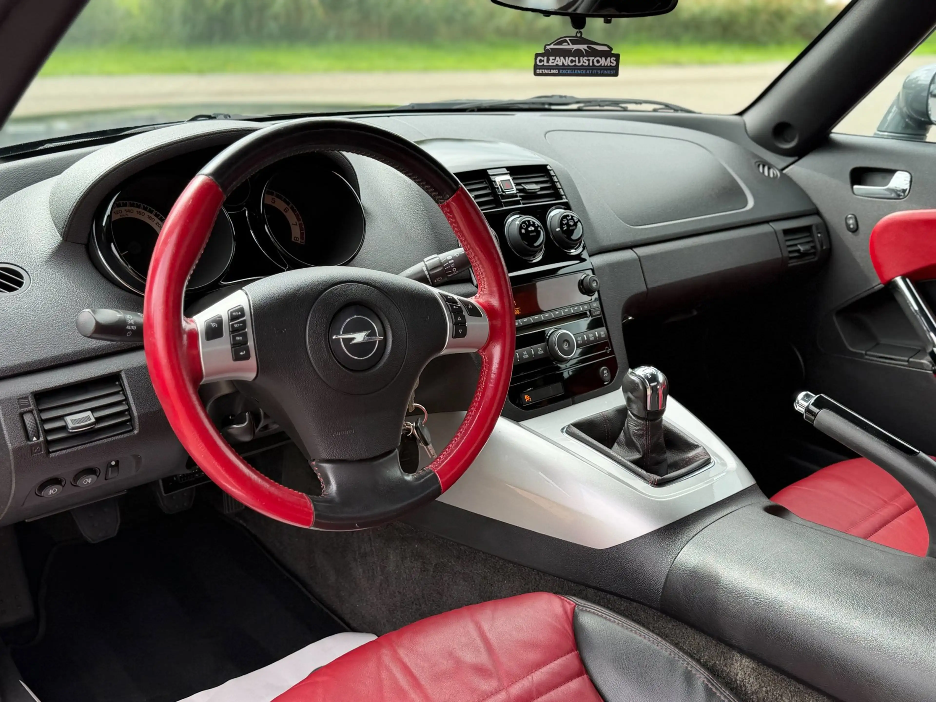 Opel GT 2.0 Turbo ECOTEC 264PK Cabrio NAP Remus — photo 24