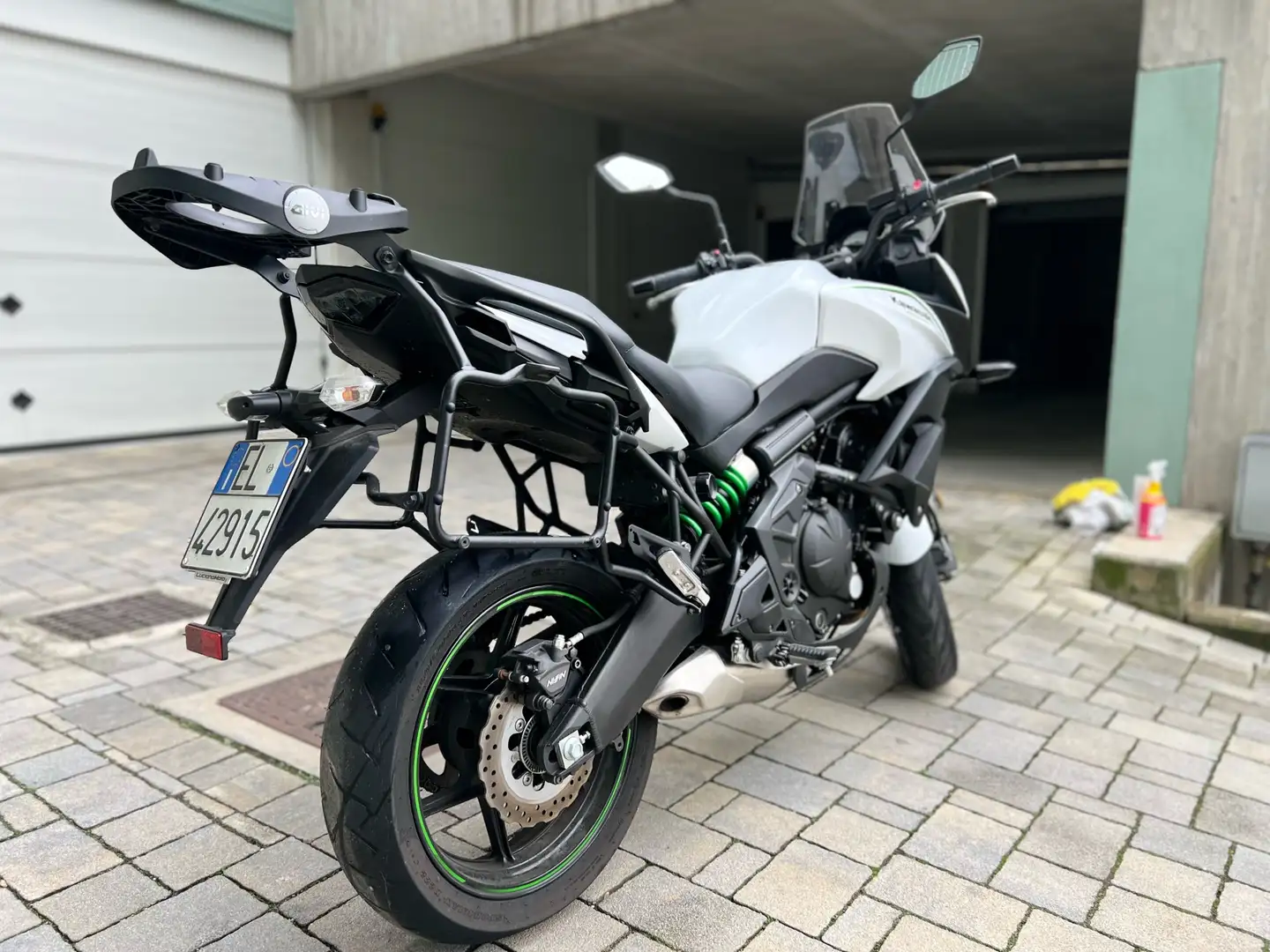Kawasaki Versys 650 Alb - 2