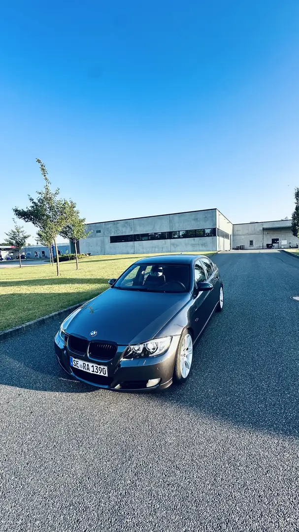 BMW 320 320i Grau - 1