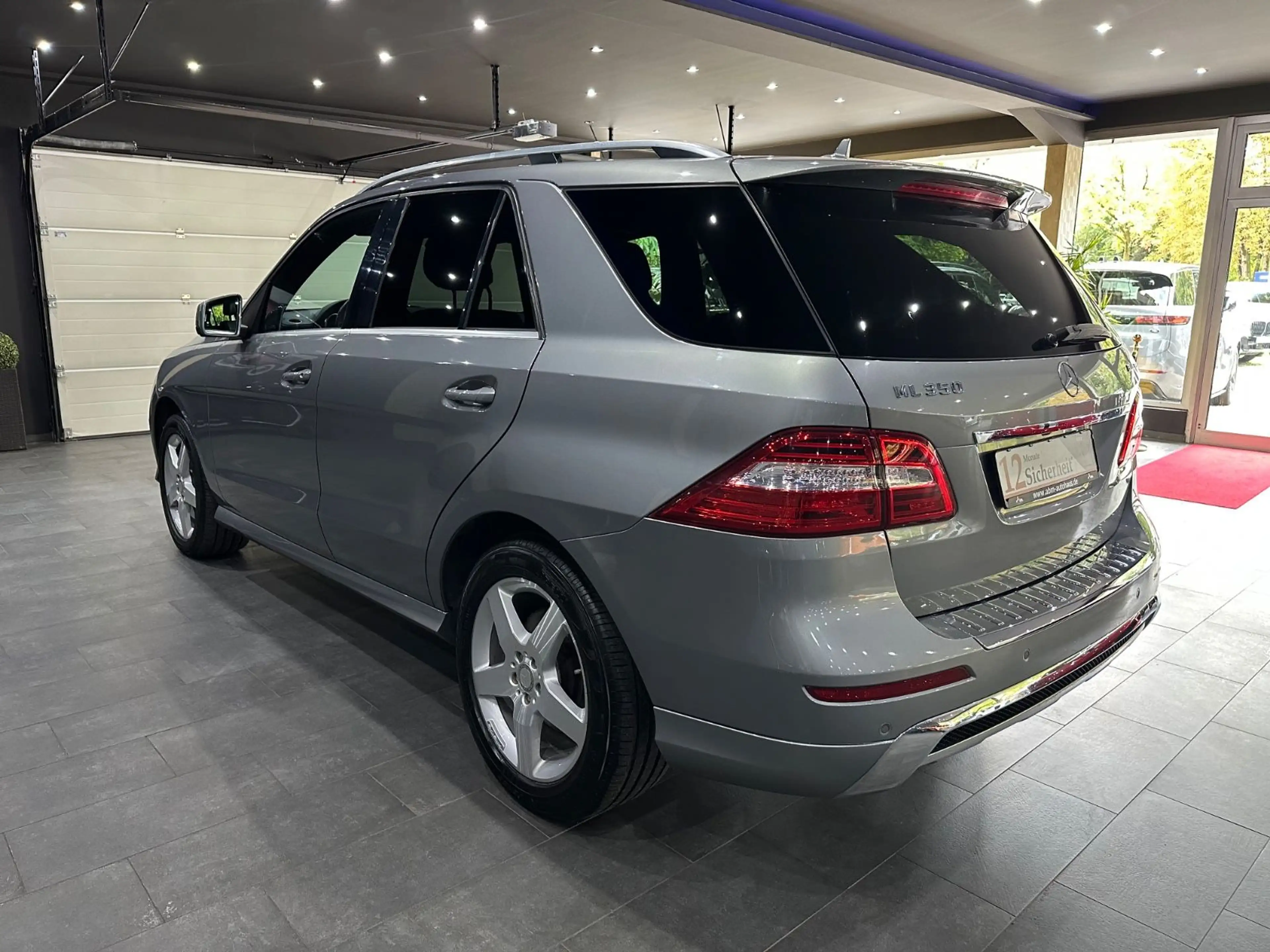 Mercedes-Benz ML 350 BlueTec 4Matic AMG Paket / Panorama/ EUR6 — photo 6