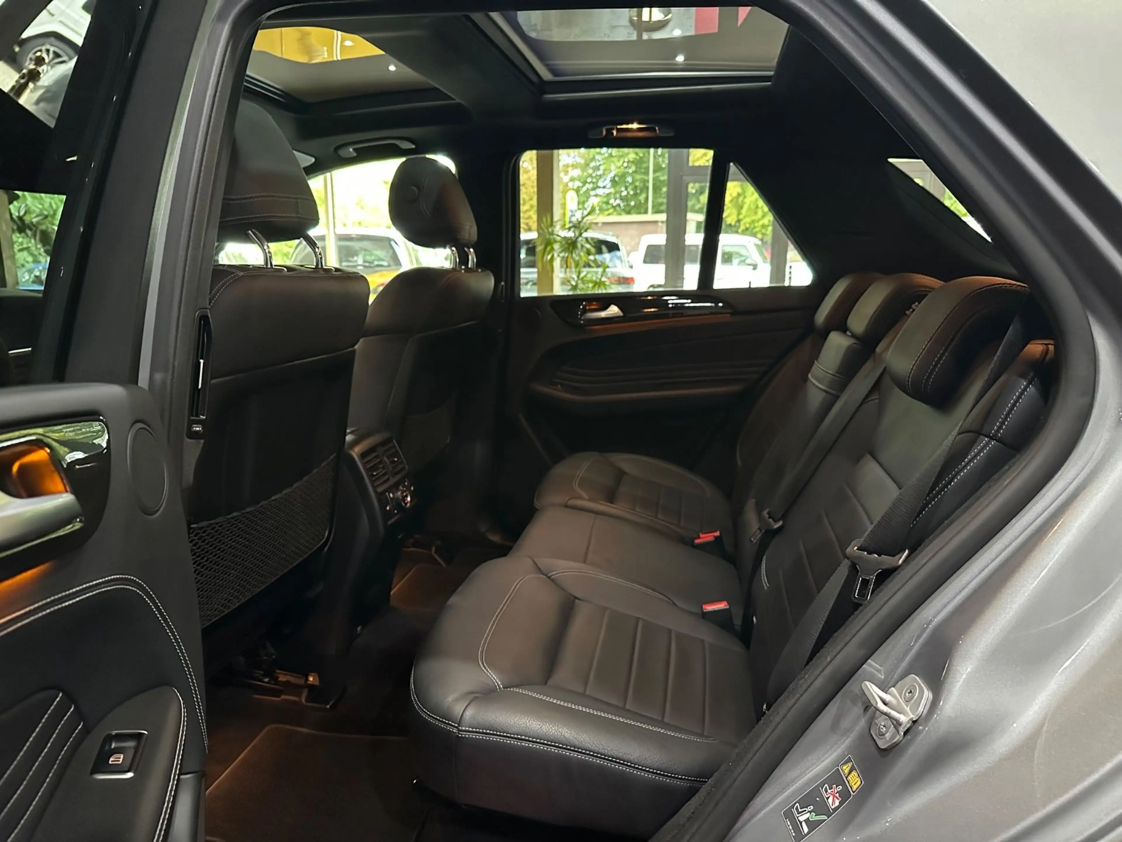 Mercedes-Benz ML 350 BlueTec 4Matic AMG Paket / Panorama/ EUR6 — photo 13