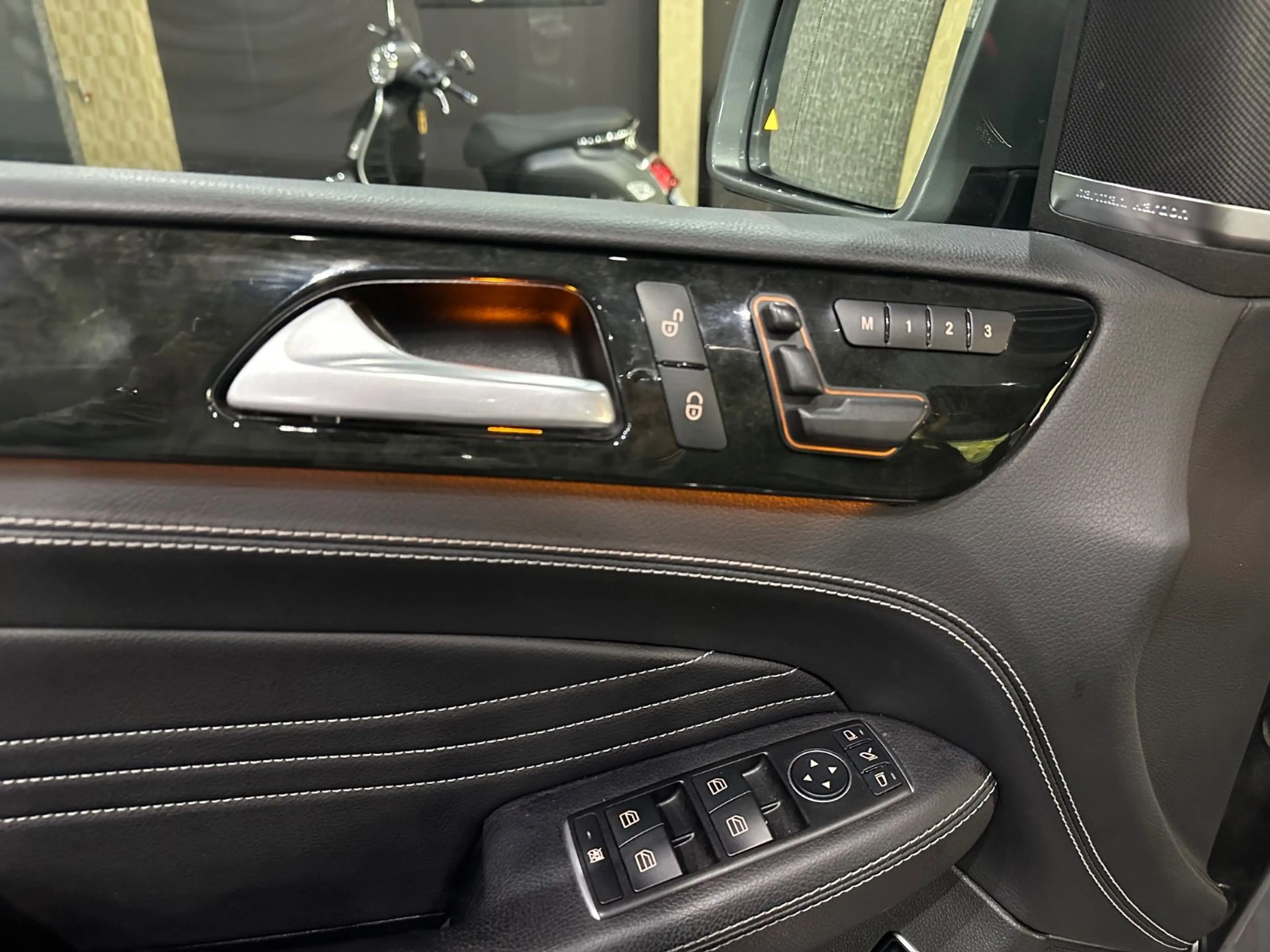Mercedes-Benz ML 350 BlueTec 4Matic AMG Paket / Panorama/ EUR6 — photo 9