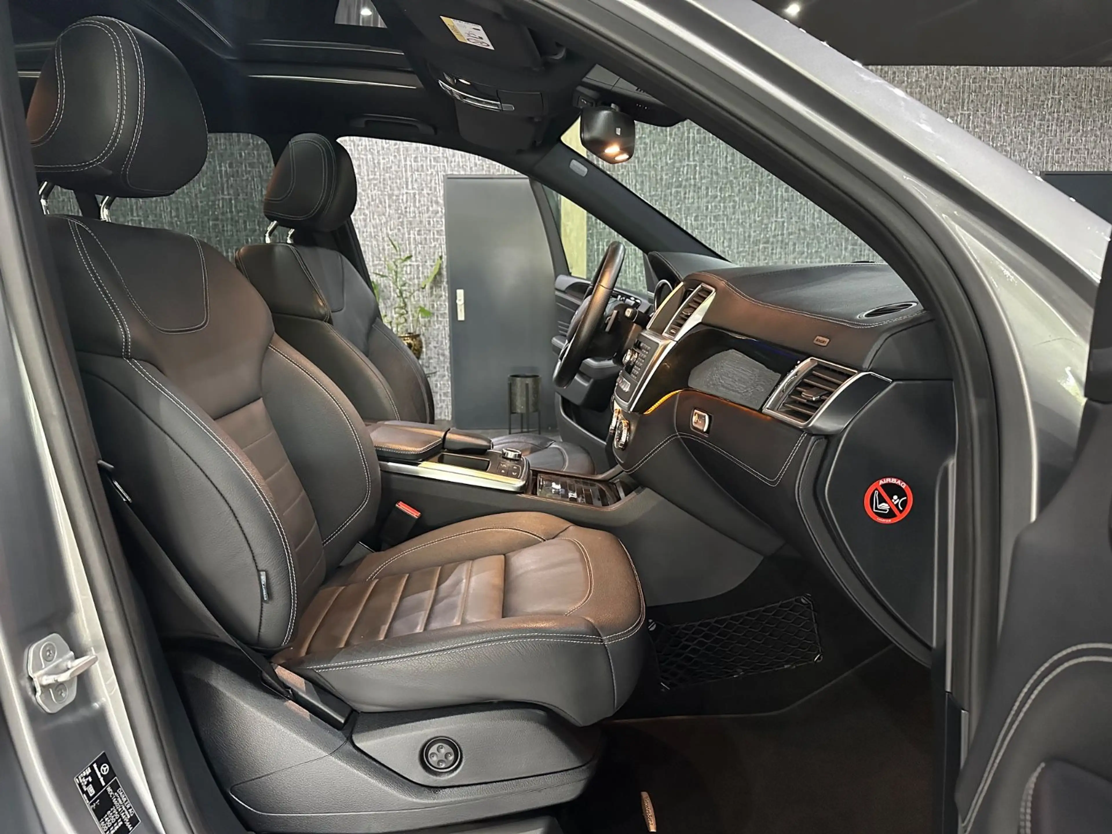 Mercedes-Benz ML 350 BlueTec 4Matic AMG Paket / Panorama/ EUR6 — photo 7