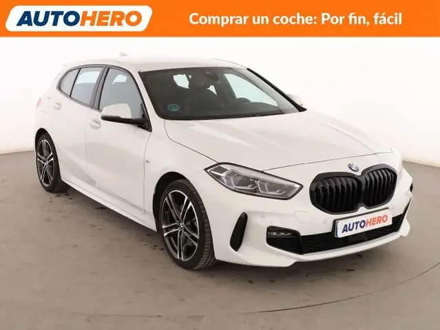 BMW 1 Series view 8
