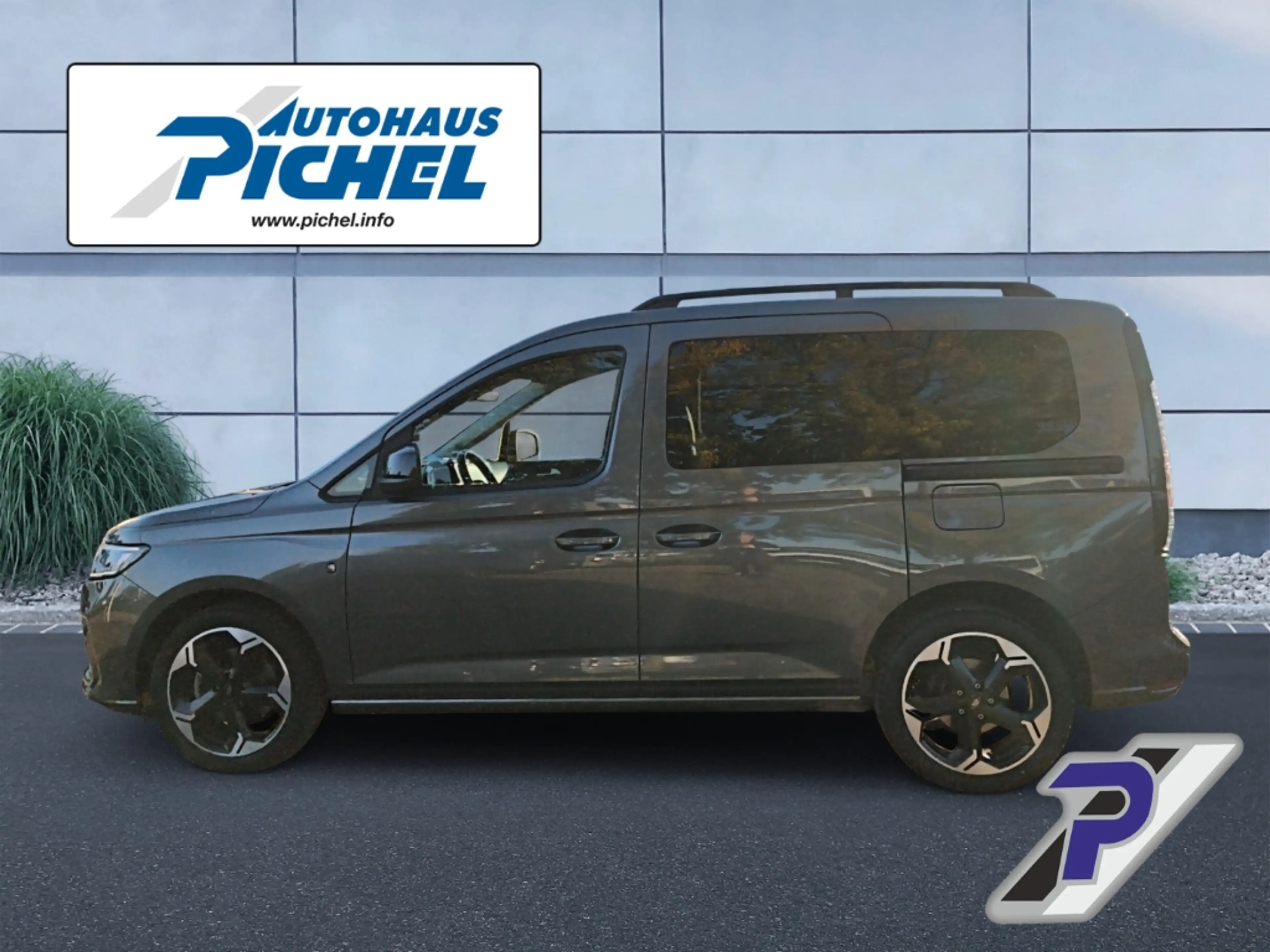 Ford Tourneo Connect L1 Sport 7-Sitzer+18ZOLL LM+WINTER-PAK+LADESTADION — photo 2