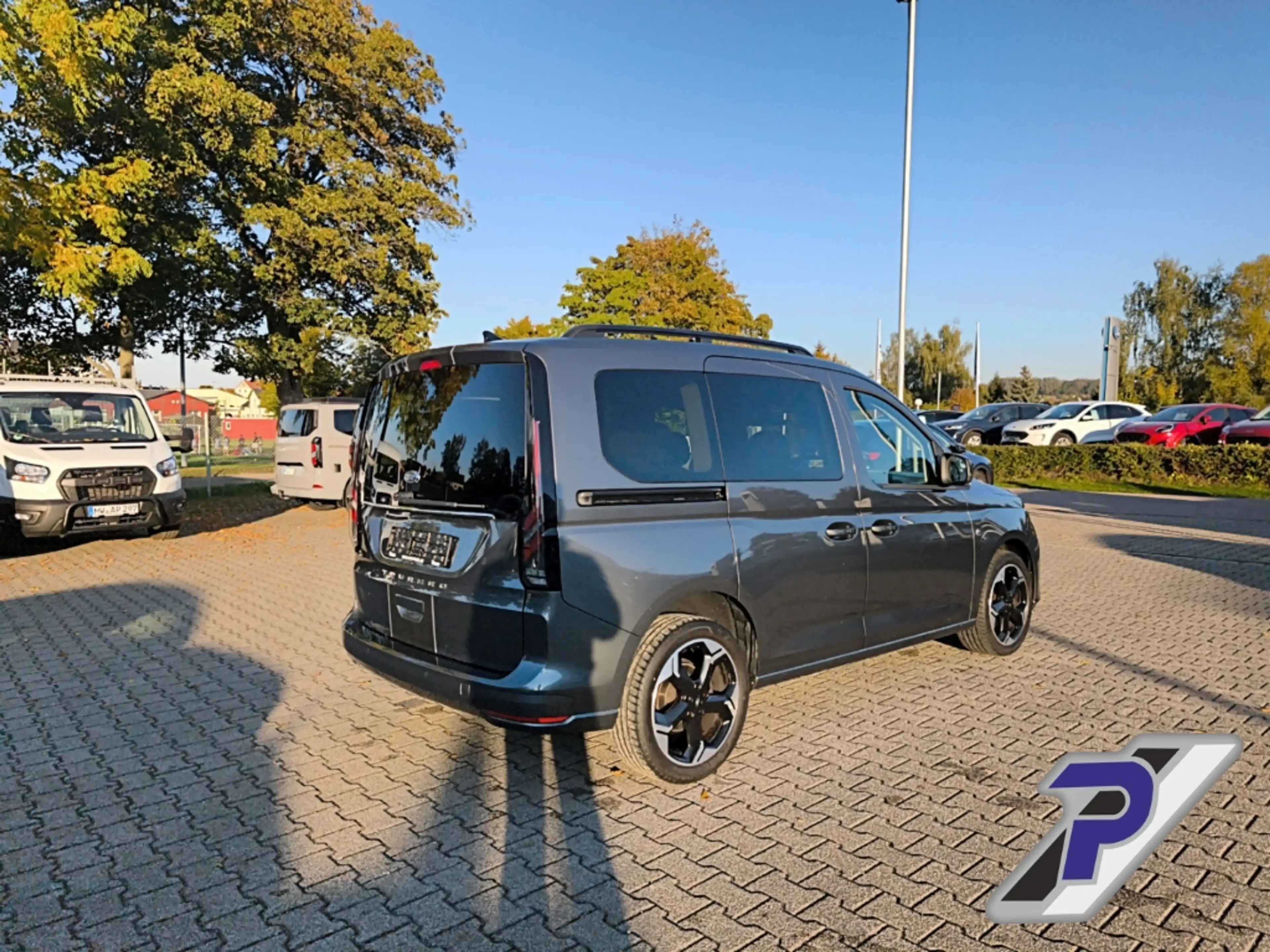 Ford Tourneo Connect L1 Sport 7-Sitzer+18ZOLL LM+WINTER-PAK+LADESTADION — photo 5