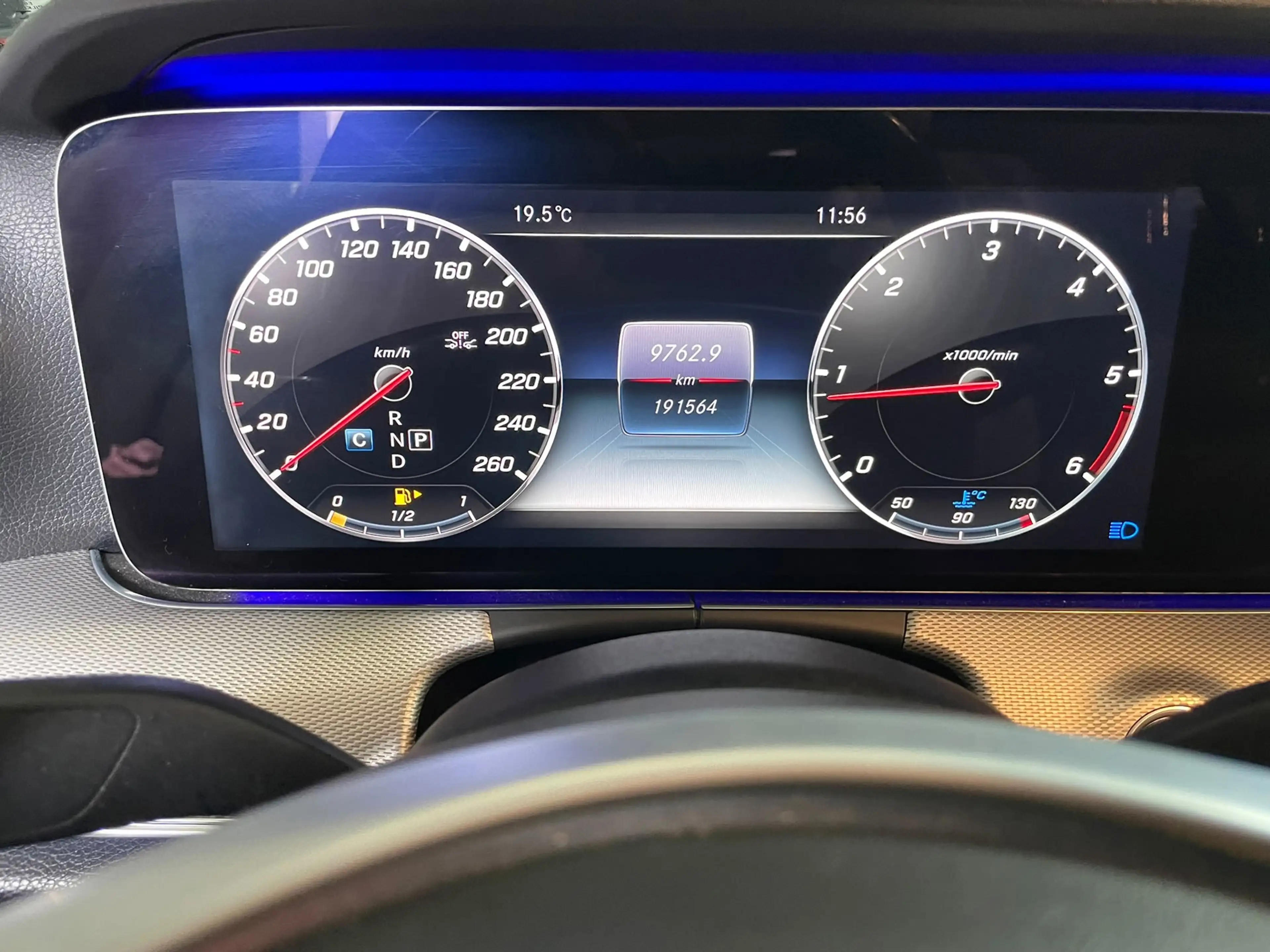 Mercedes-Benz E 200 d AMG LINE NAVI CAMERA LED WIDESCREEN — photo 12
