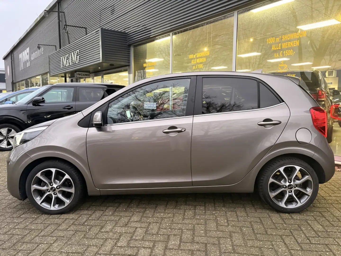 Kia Picanto 1.0 CVVT Design Ed. Grau - 2