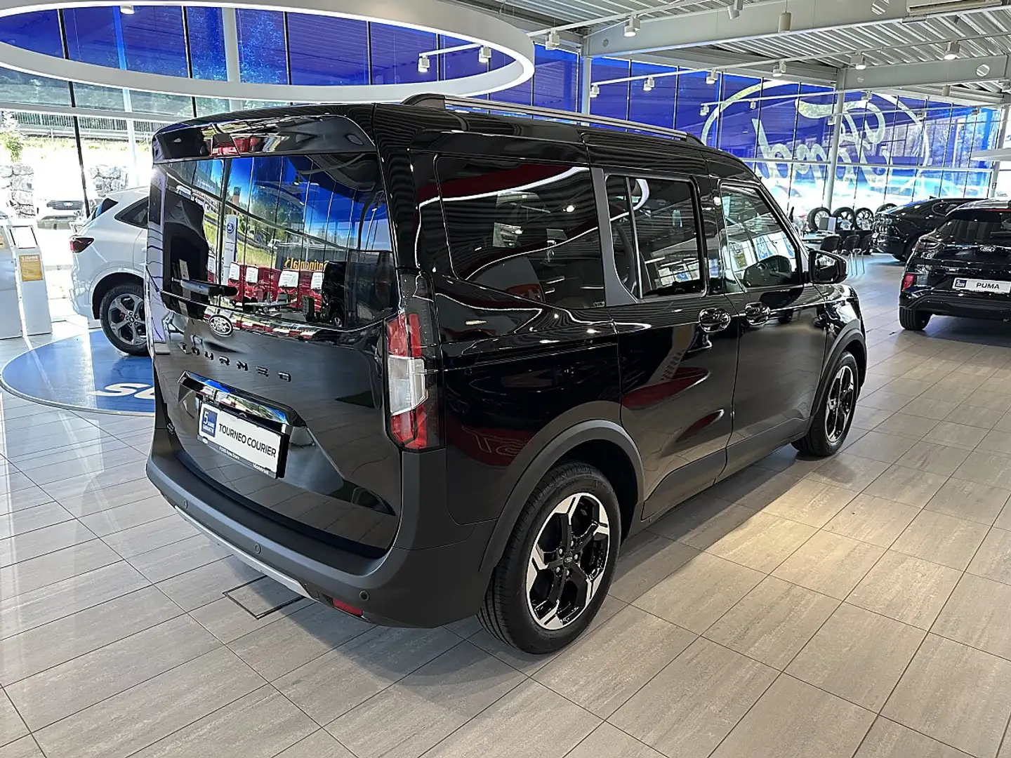 Ford Tourneo Courier E-Tourneo Courier Active Schwarz - 2