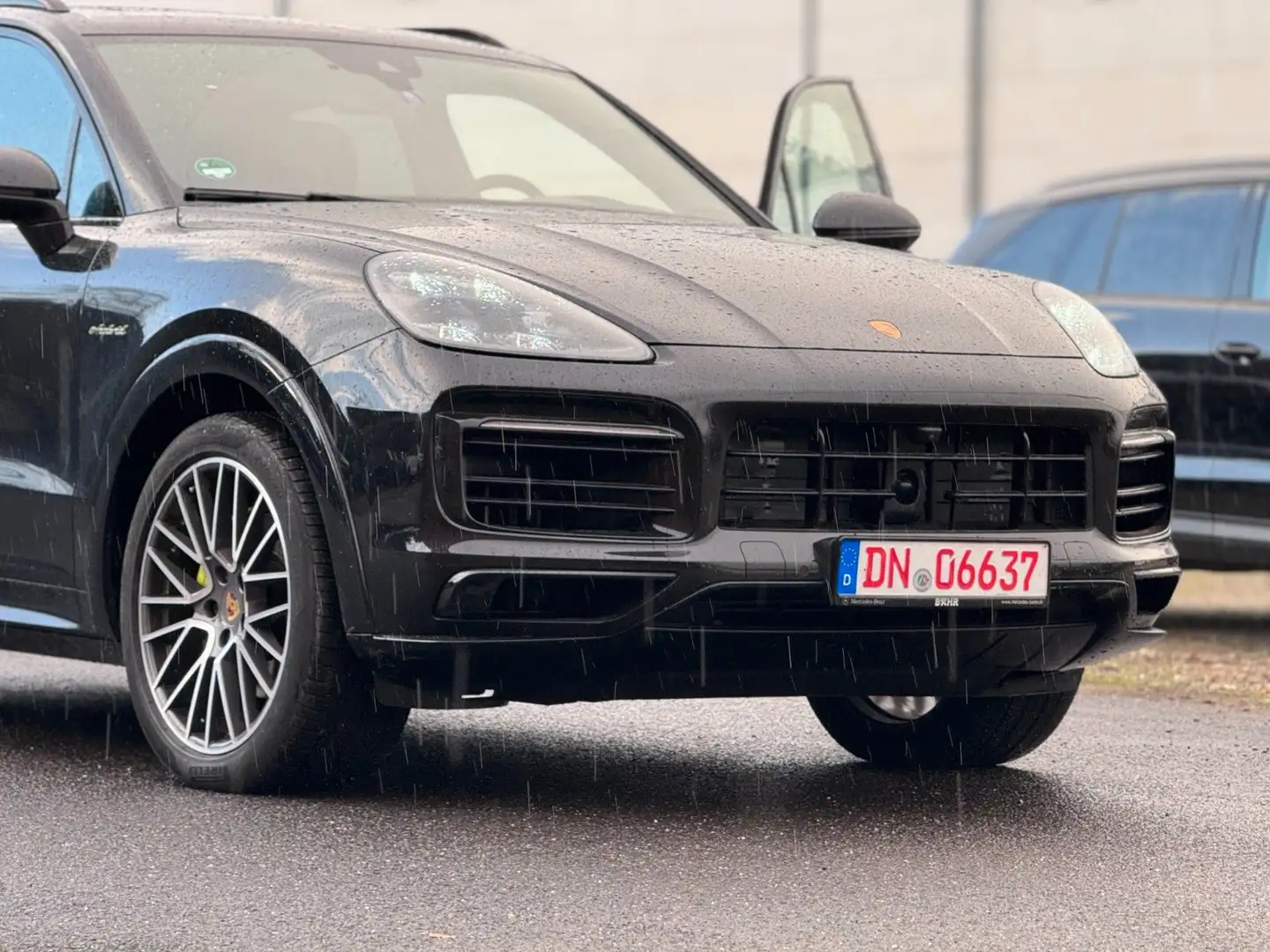 Porsche Cayenne E-Hybrid Noir - 1
