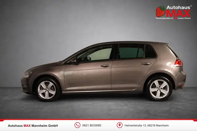 Volkswagen Golf view 2